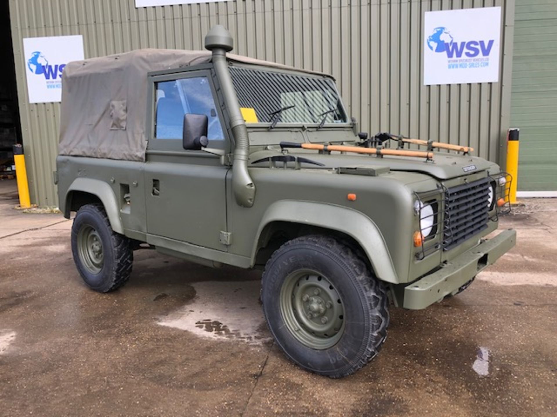1998 Land Rover Wolf 90 Soft Top with Remus upgrade ONLY 12,162km - approx 7.000 miles!
