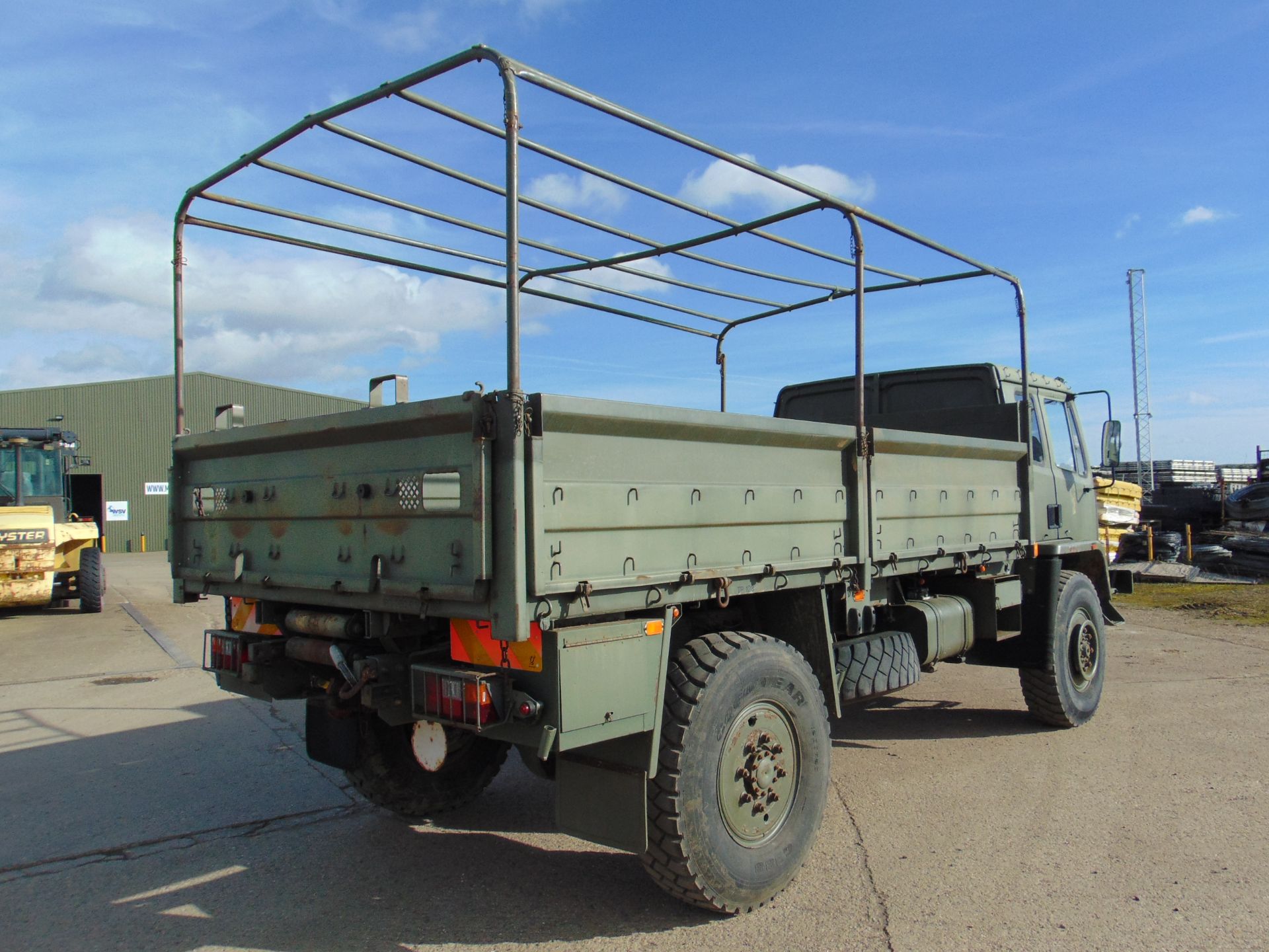 Leyland Daf 45/150 4 x 4 fitted with Hydraulic Winch ( operates Front and Rear ) - Image 6 of 24