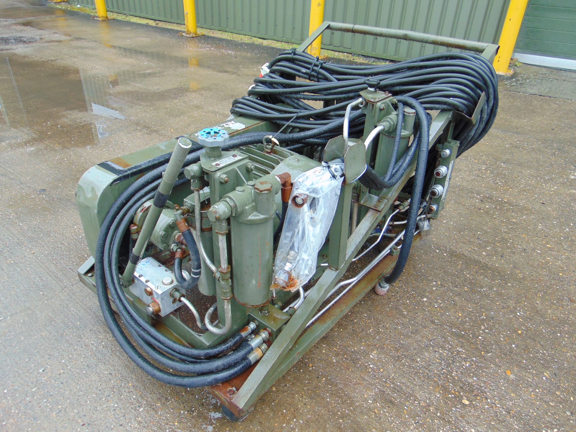 Direct Govt.Dept 3 Phase Hydraulic Power Unit Dual Pumps c/w HD Power Lead - Image 4 of 14