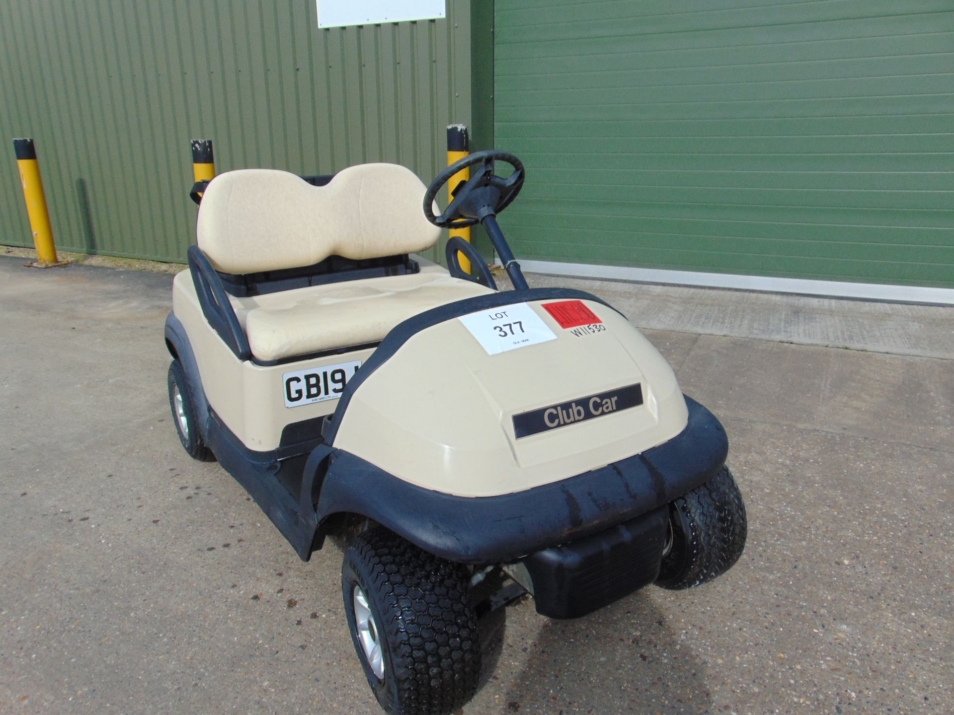 V TIDY CLUB CAR 2 SEAT GOLF BUGGIE WILL NEED NEW BATTERIES - Image 3 of 11