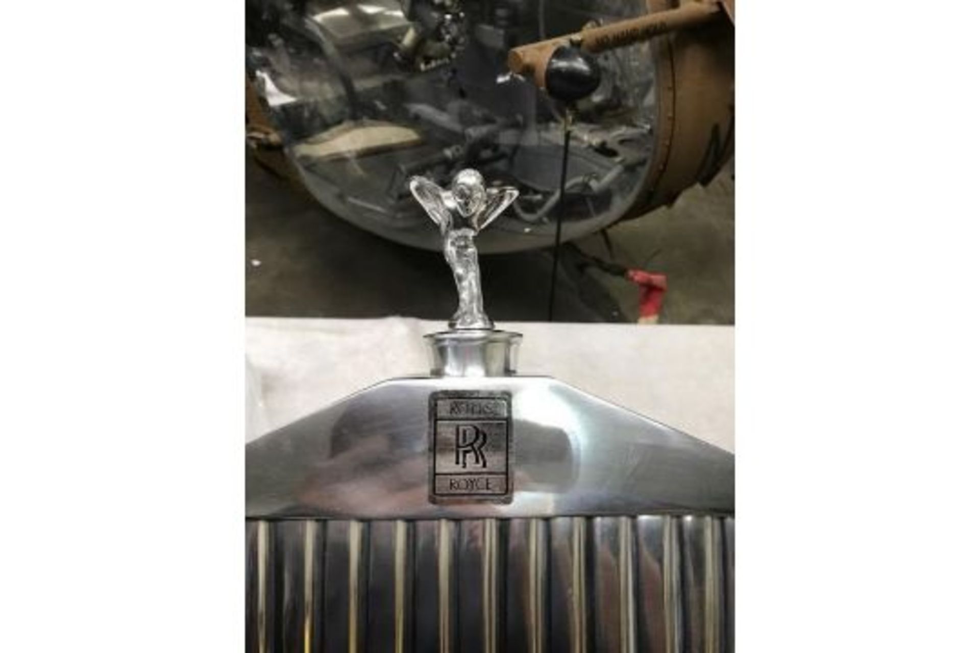 BEATIFUL CAST ALUMINIUM ROLLS ROYCE MODEL RADIATOR WITH SILVER LADY - Image 2 of 3