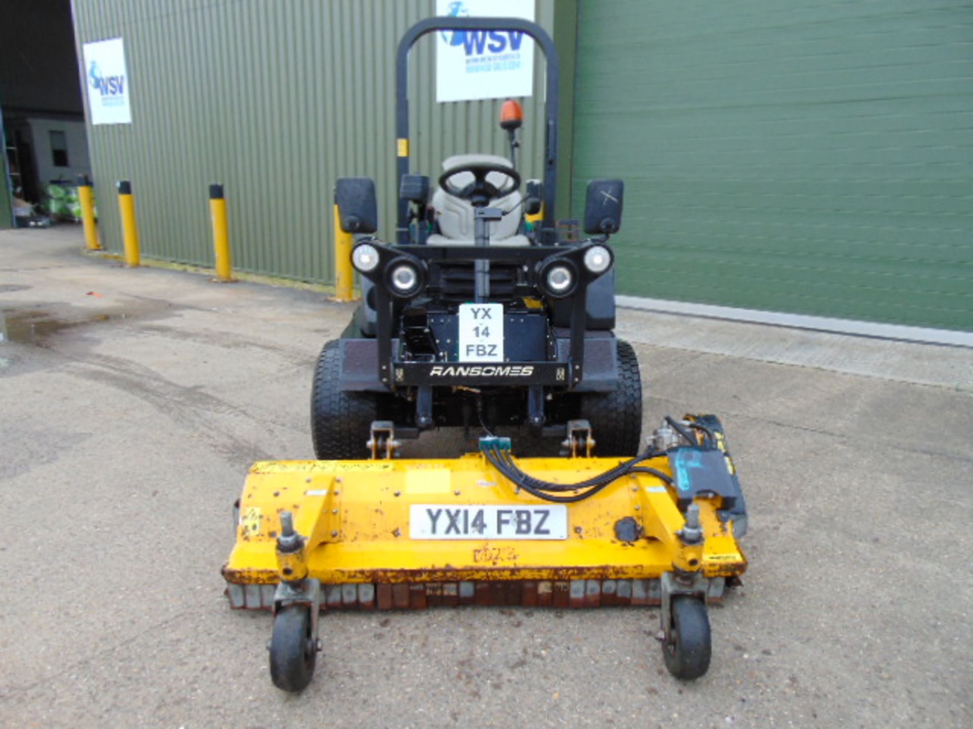 2014 Ransomes HR300 C/W Muthing Outfront Flail Mower ONLY 2,258 HOURS! - Bild 2 aus 19