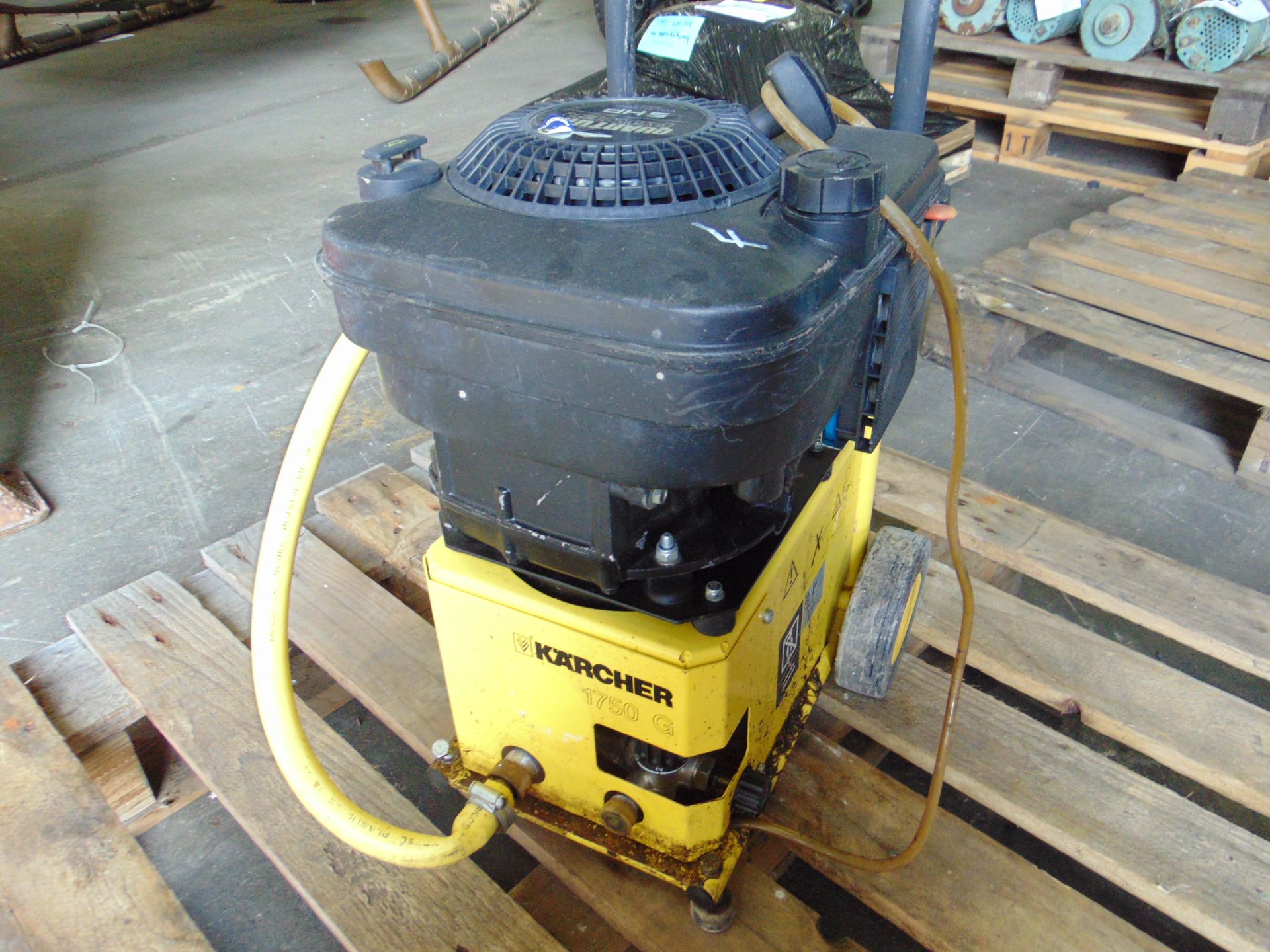 Karcher 1750 G - Quantum 5 HP Petrol Pressure Washer - Image 2 of 7