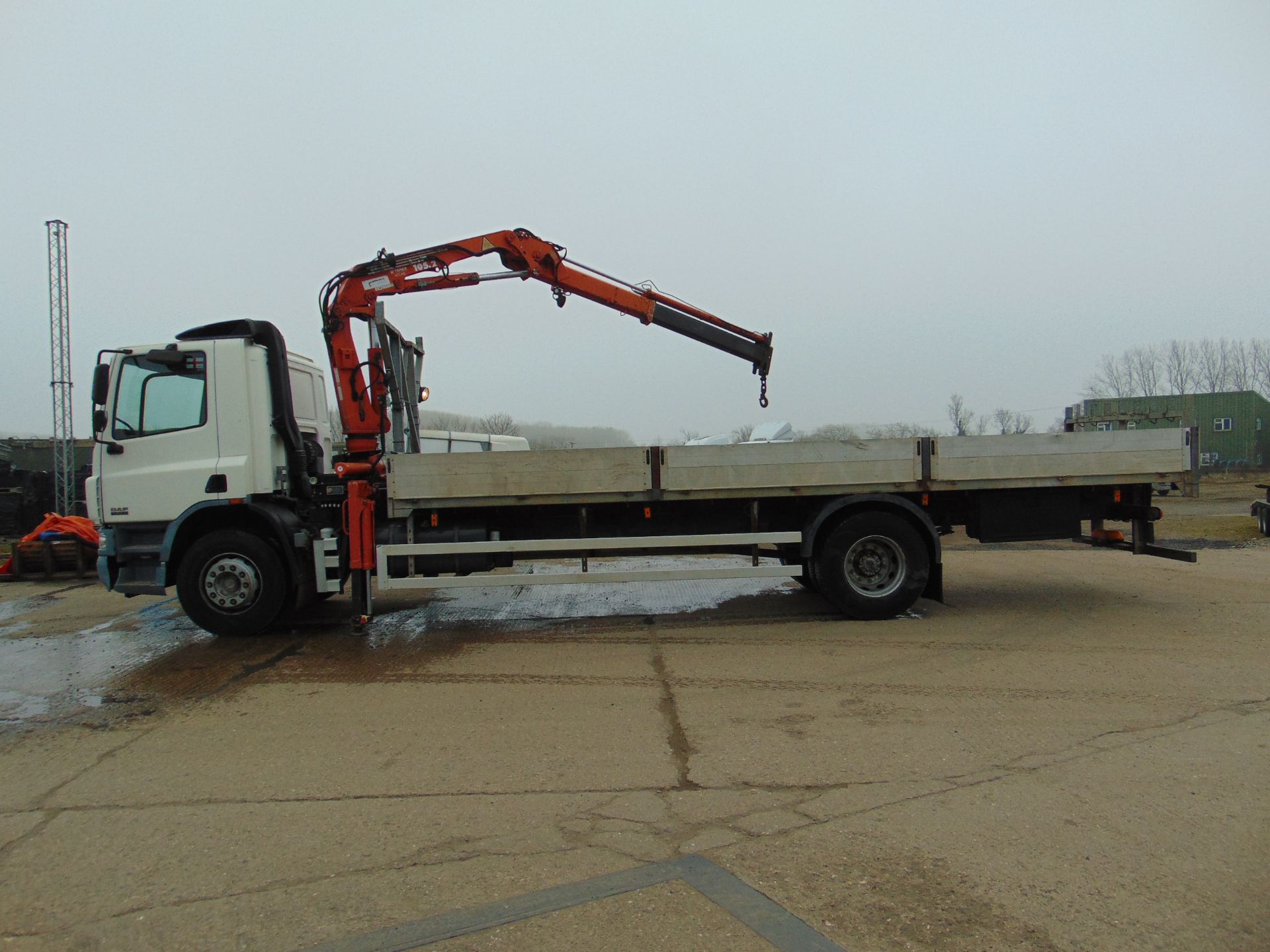 DAF CF 65.220 18 Tonne 24 ft Dropside c/w Terex Atlas 105.2 Crane ONLY 67,500 Miles From Govt Dept - Image 4 of 29