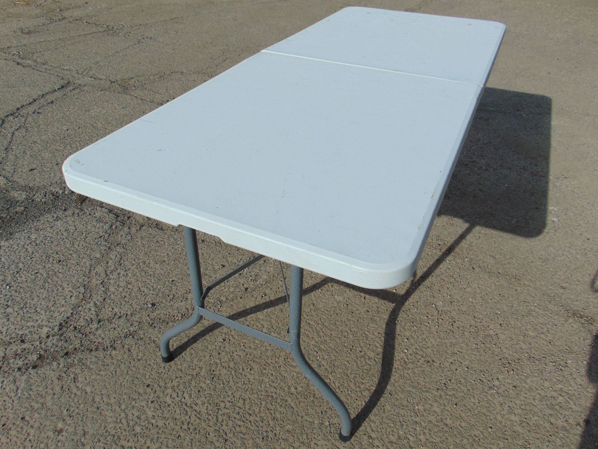 6ft Foldable Carry Camp Table - Image 2 of 6