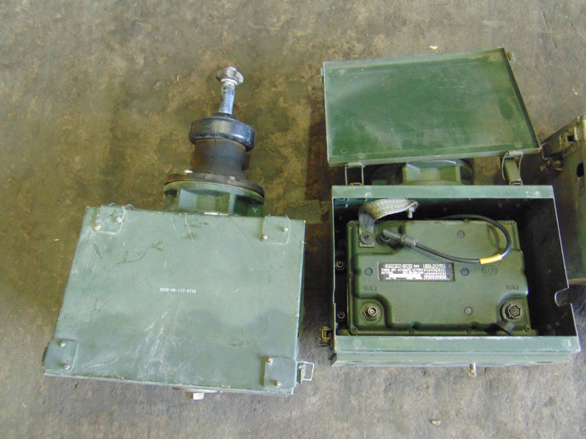 4X LAND-ROVER WING BOXES ETC - Image 3 of 4