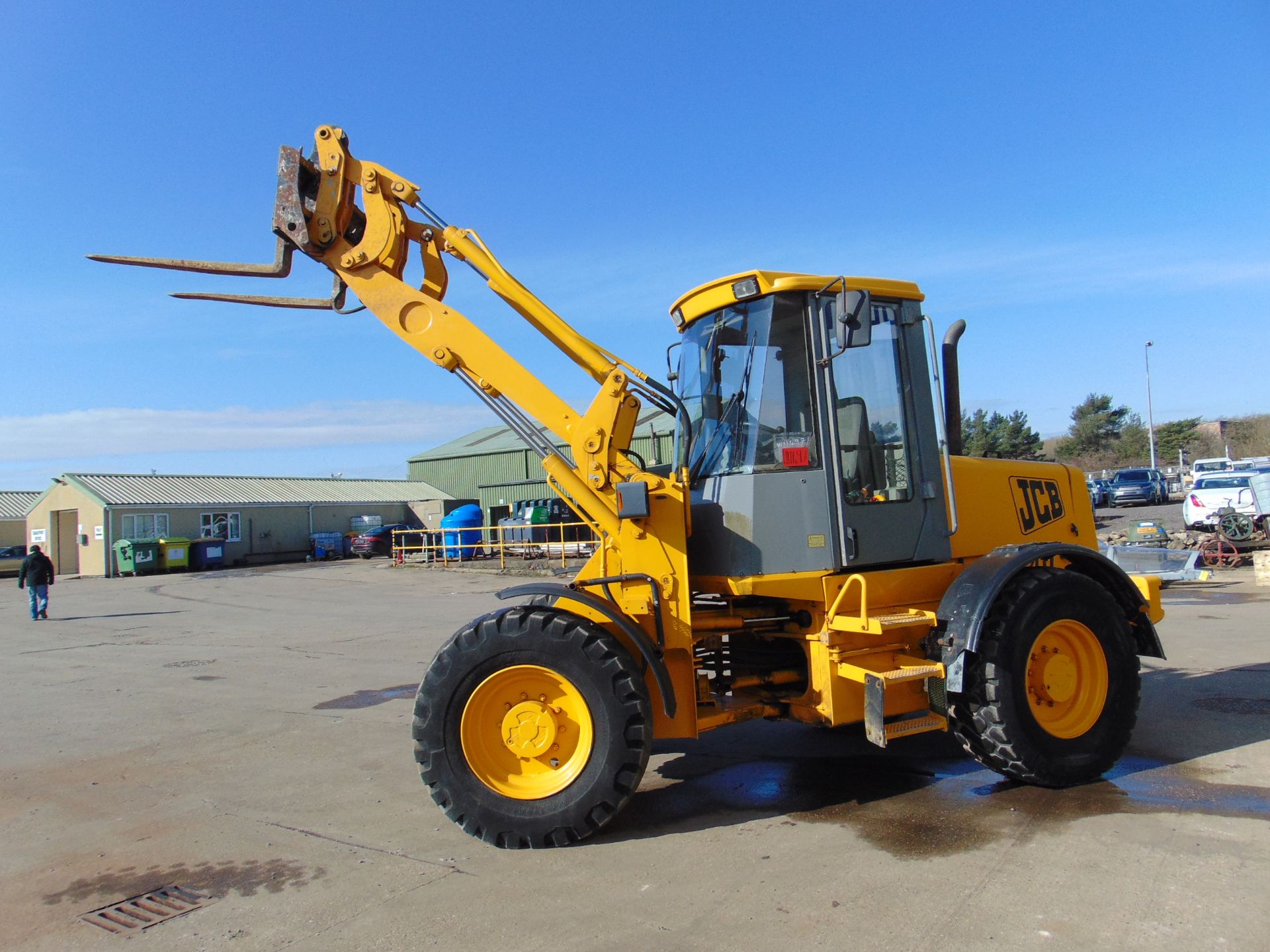 JCB 411 Loader ONLY 7,122 HOURS! - Image 2 of 21