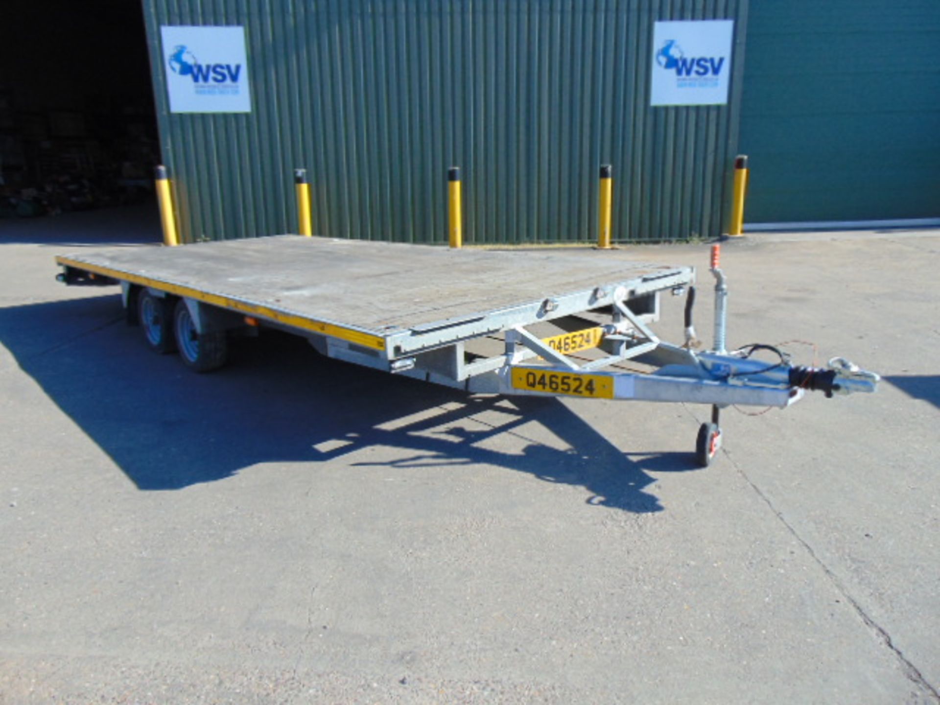 Very High Specification Bateson Twin Axle Flatbed 3.5 Tonne Transporter Trailer with Ramps