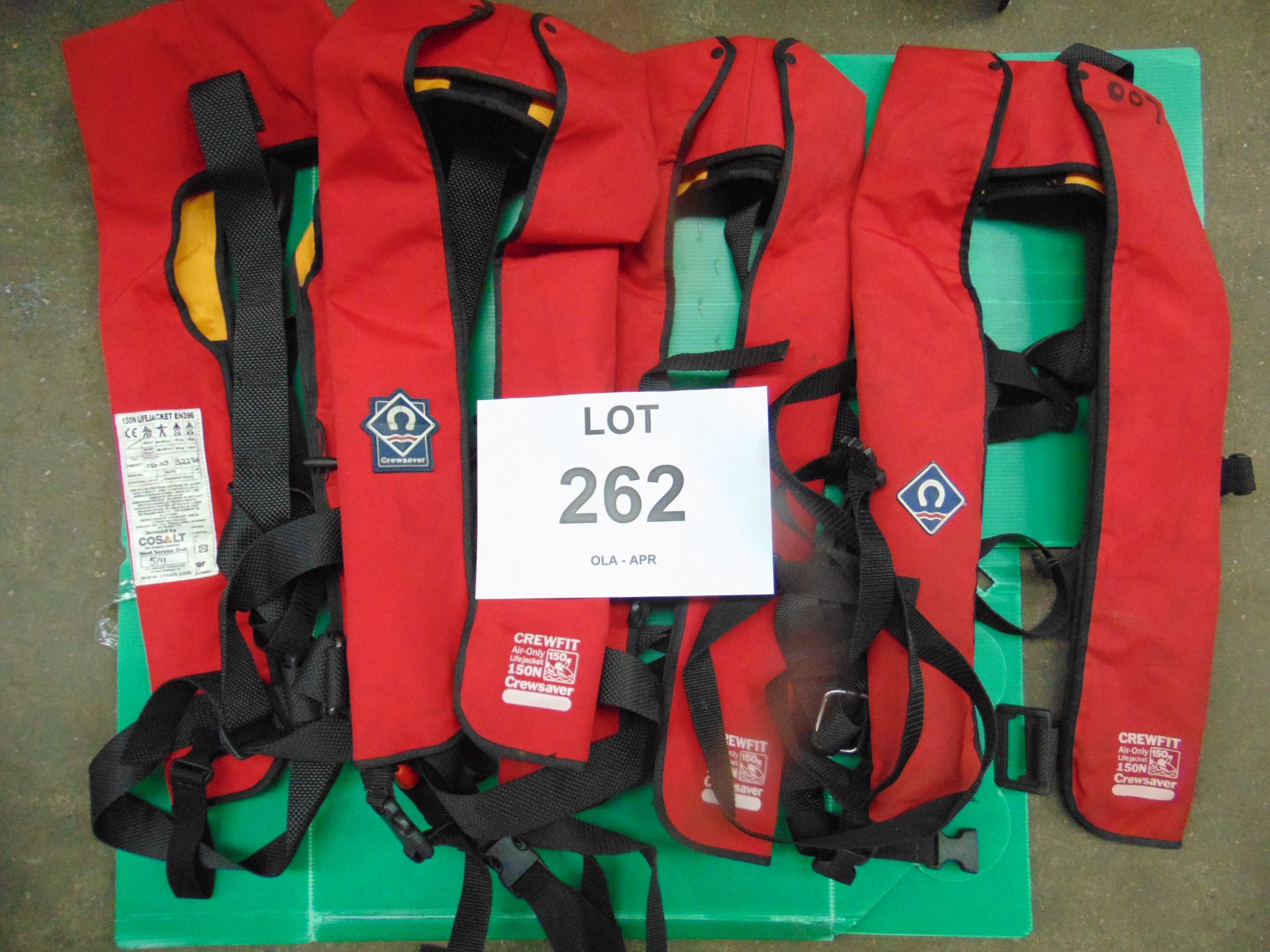 4X CREW SAVER 150N SELF INFLATING LIFE JACKETS - Image 2 of 4