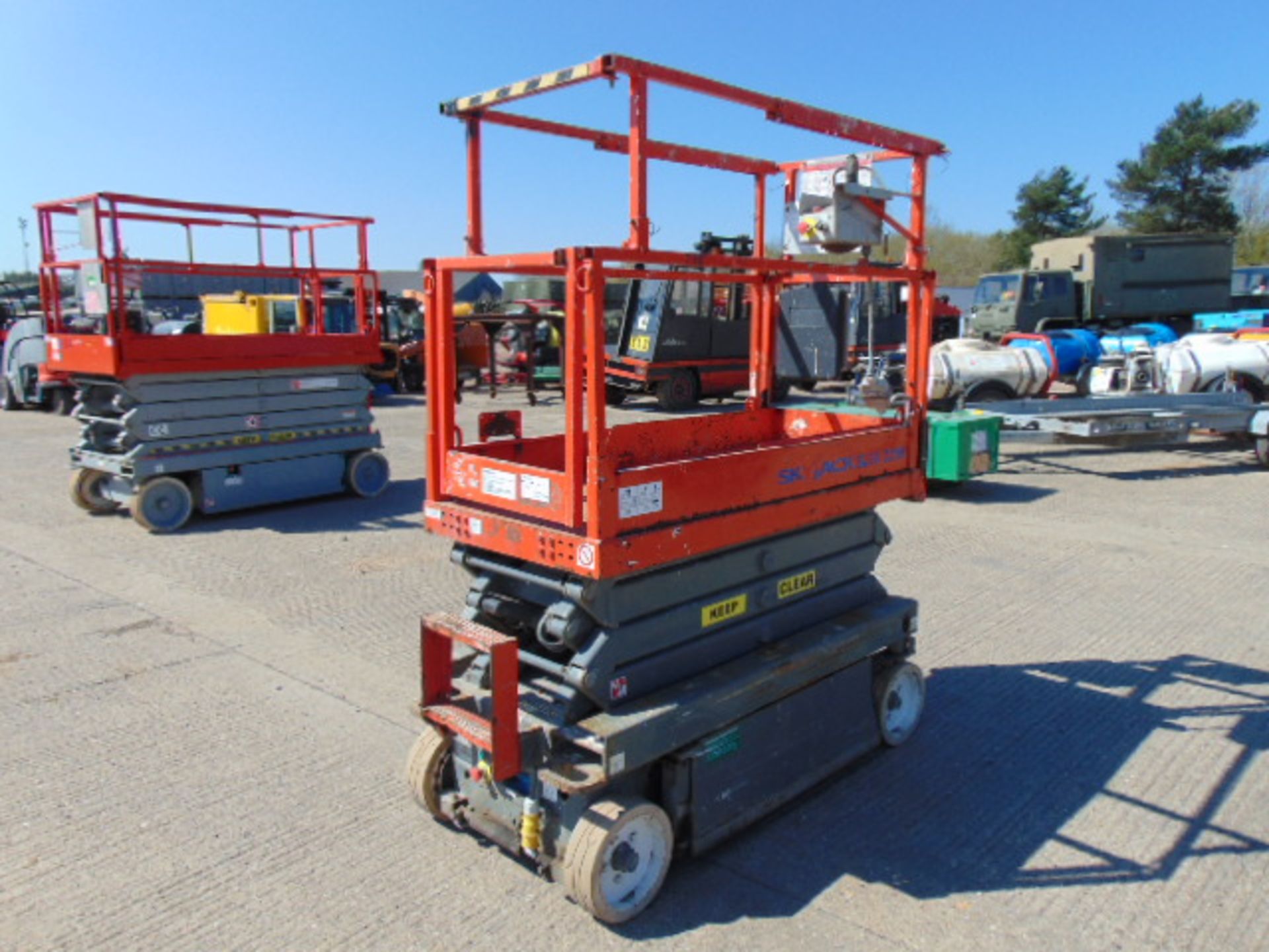 SKYJACK SJIII 3219 Electric Scissor Lift Access Platform ONLY 268 Hours! - Image 5 of 15