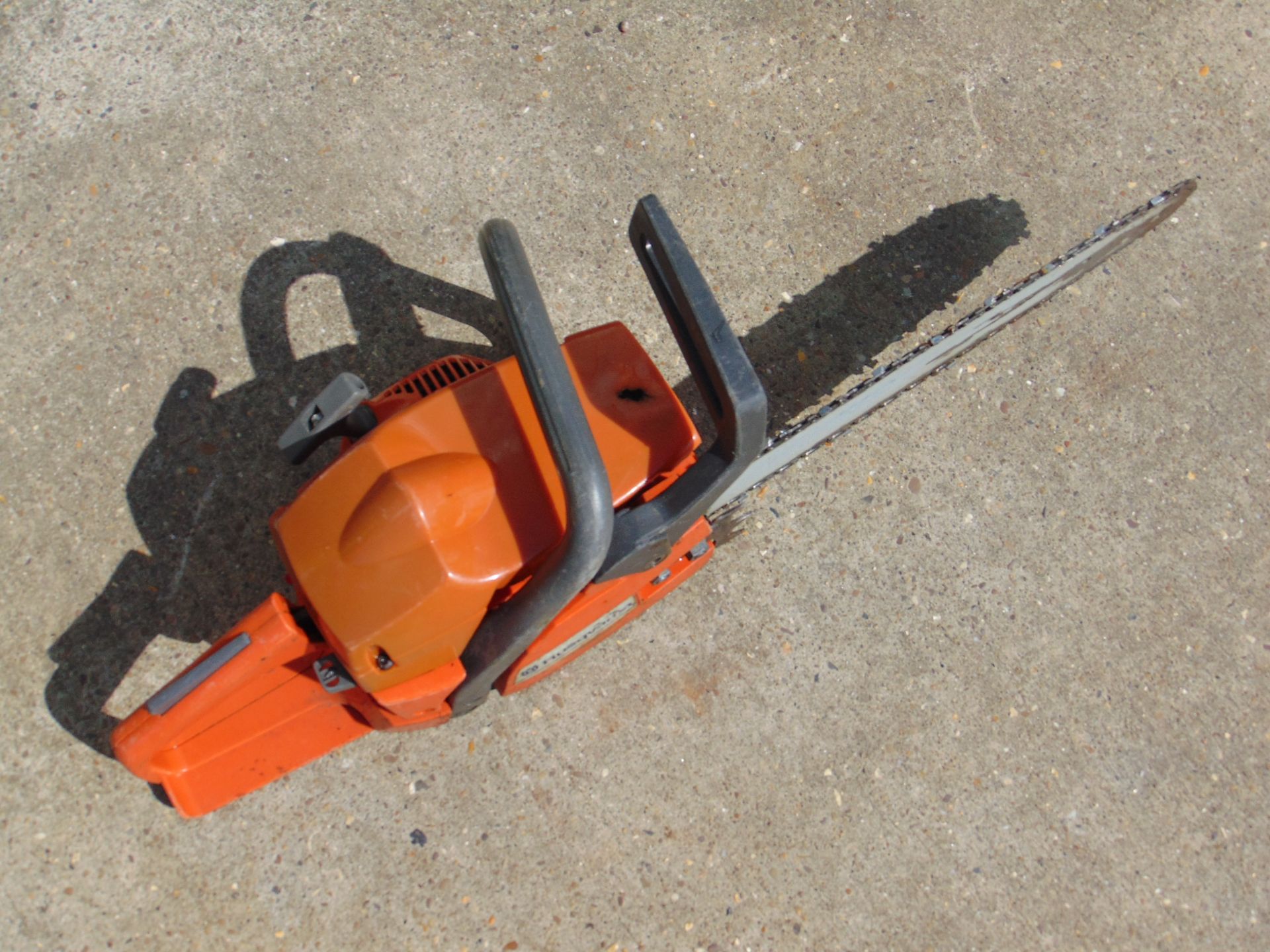 HUSQVARNA 137 CHAIN SAW - Image 3 of 4