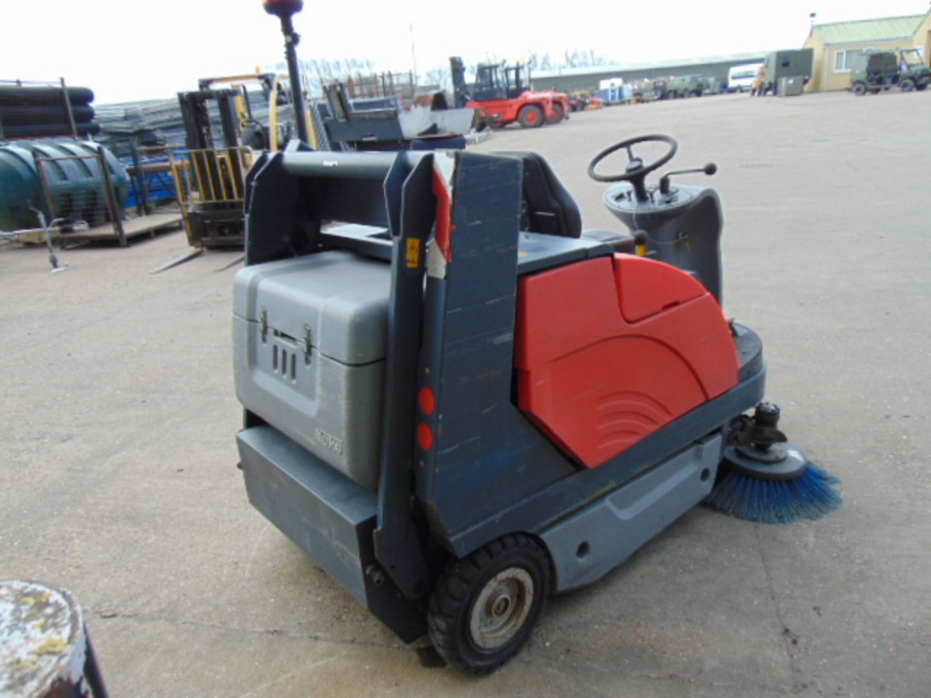 2011 Hako Jonas 1200 V Ride On Gas Sweeper ONLY 3,288 Hours! - Image 7 of 15