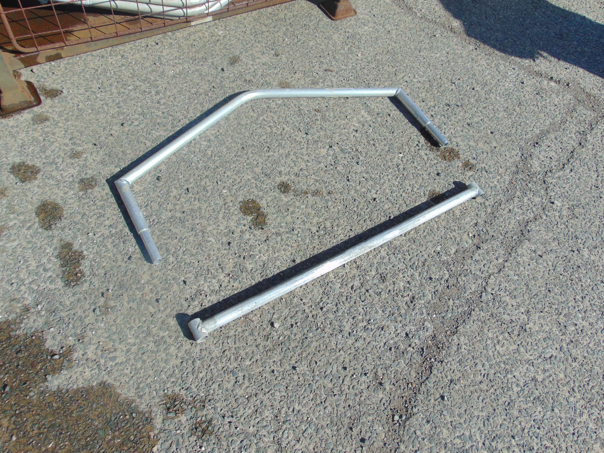 UNUSED ALUMINIUM TENT FRAME IN 4 PALLETS APPROX. 500 +/- PIECES - Image 2 of 6