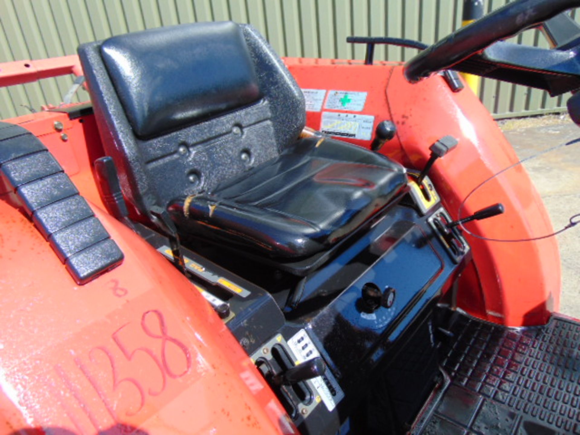Mitsubishi MT23 4x4 Compact Tractor c/w Rotavator ONLY 1,383 HOURS! - Image 11 of 21