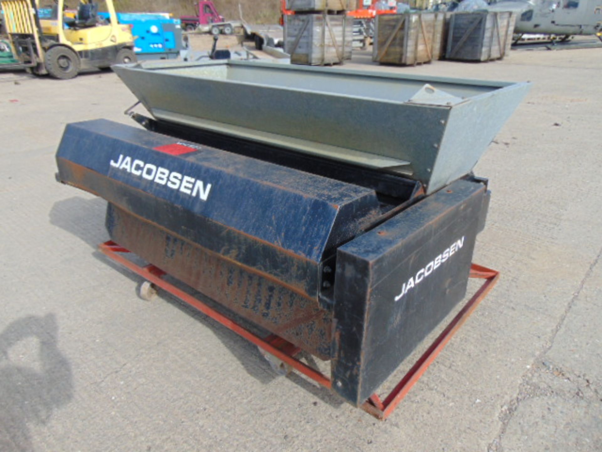 Jacobsen Mete-R-Matic F18 Top Dresser - Image 2 of 9