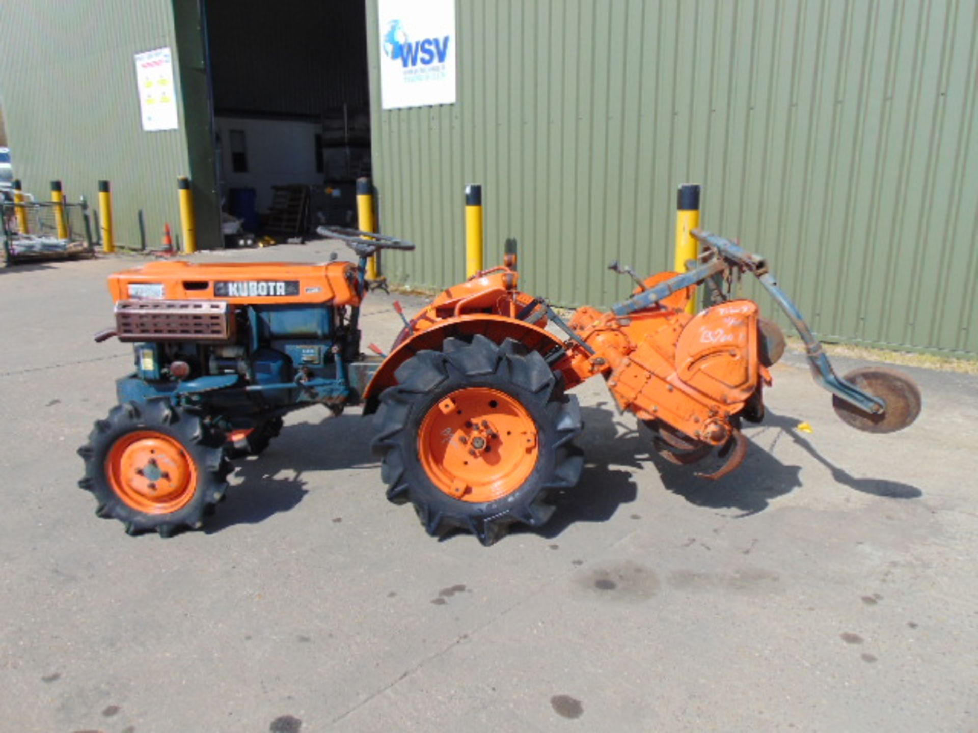 Kubota B7000 4x4 Compact Tractor c/w Rotavator - Image 5 of 19