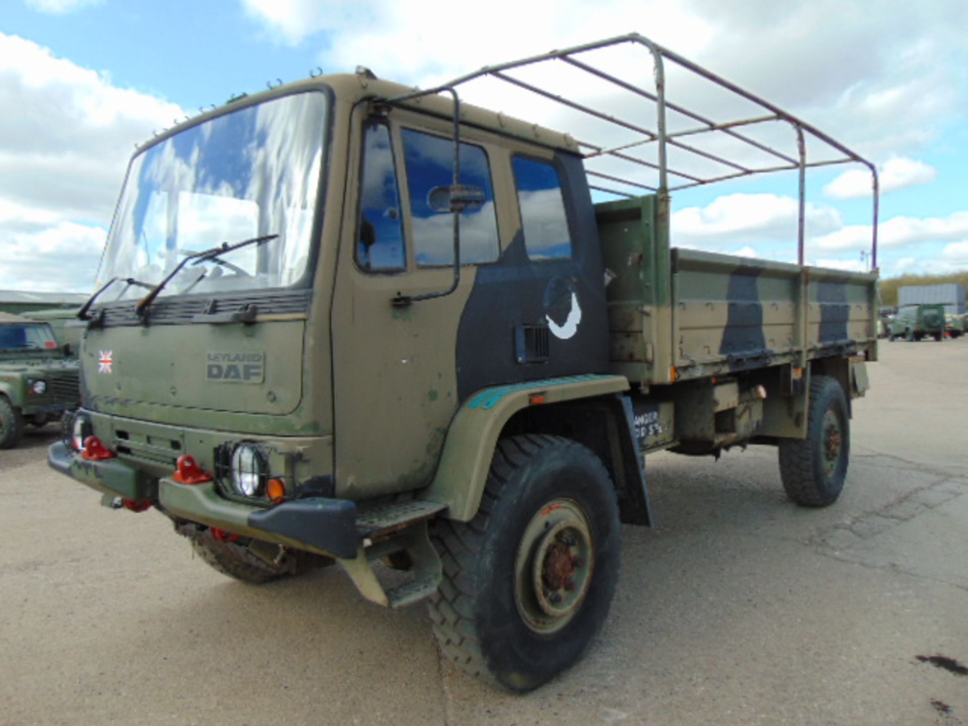 Leyland Daf 45/150 4 x 4 fitted with Hydraulic Winch ( operates Front and Rear ) - Image 3 of 24