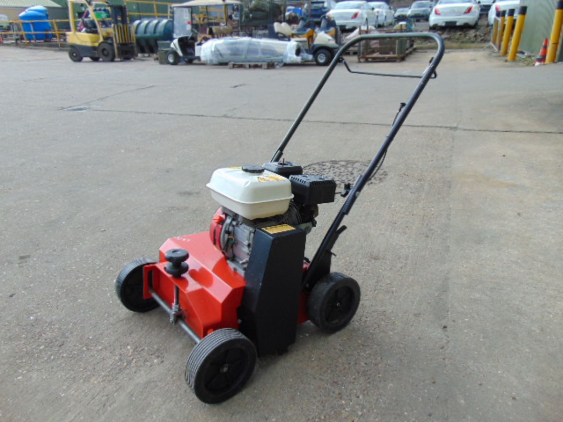 Petrol Driven Walk Behind Lawn Scarifier - Image 3 of 8