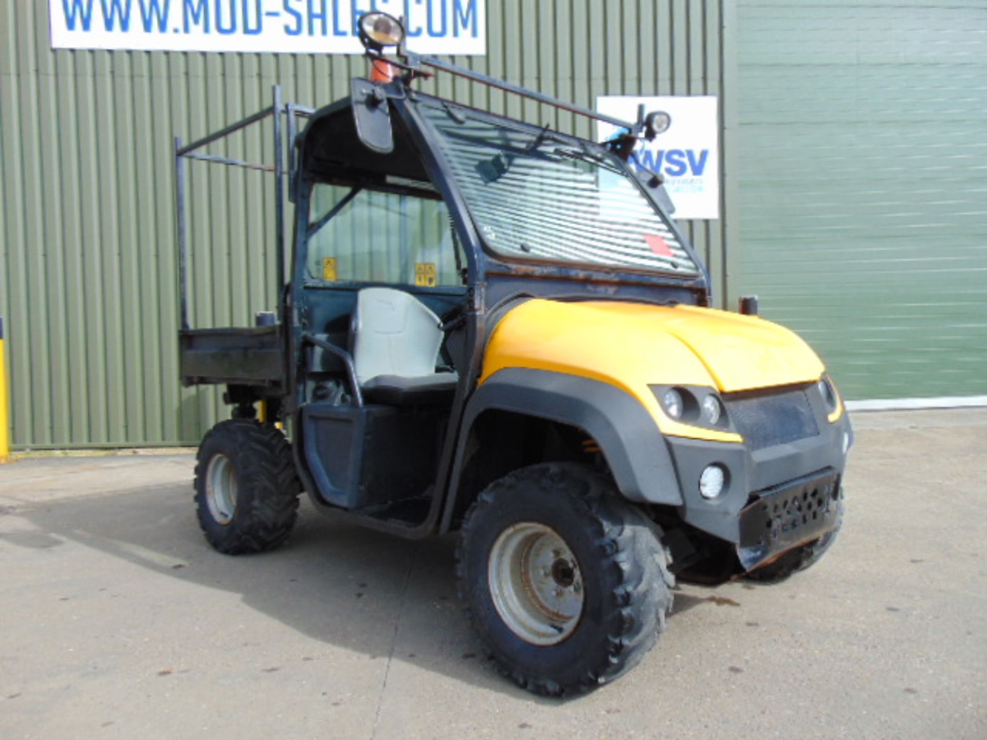 JCB Workmax 4WD Diesel Utility Vehicle UTV shows ONLY 316 HOURS! - Image 9 of 17