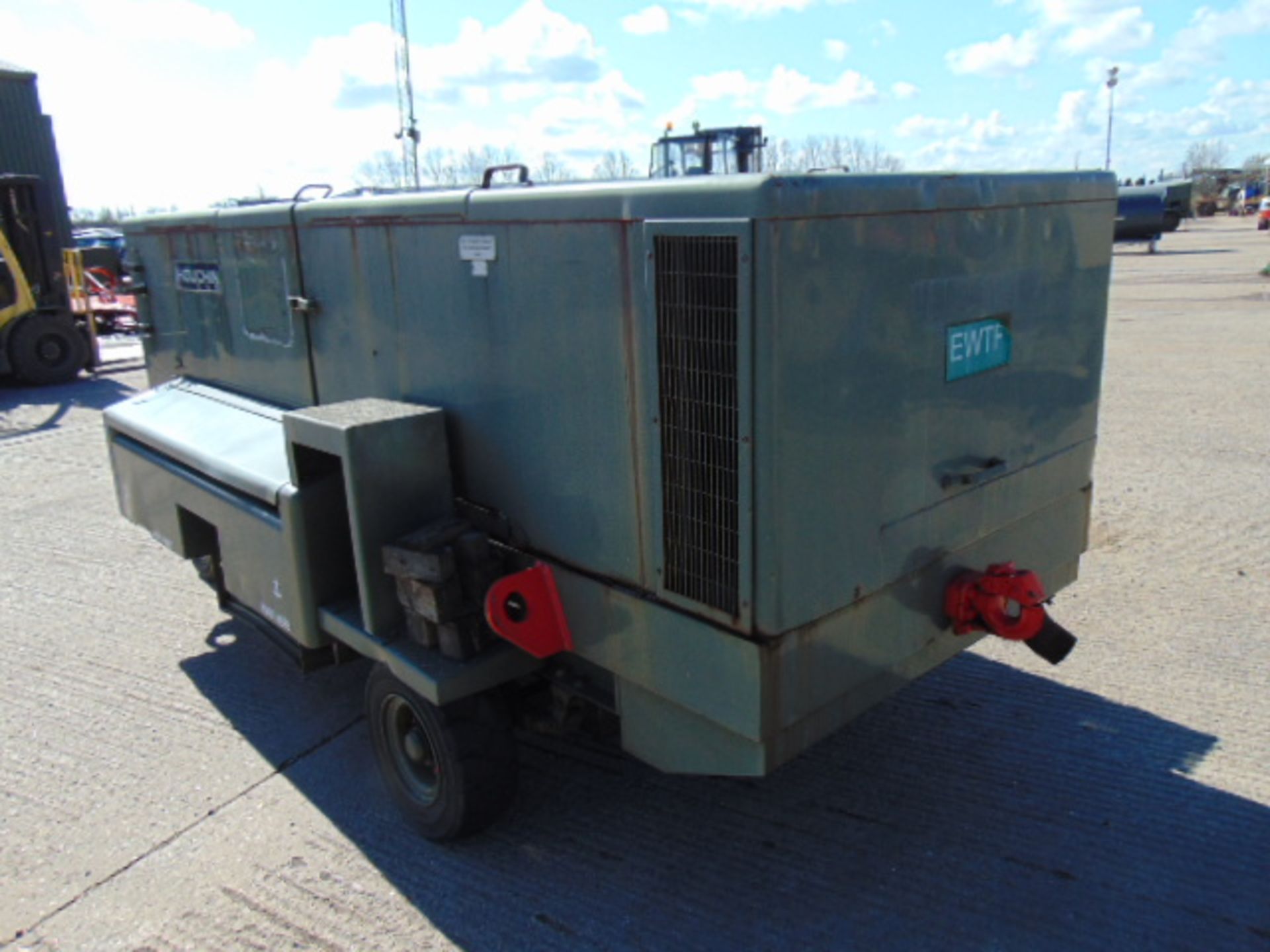 Houchin Twin Axle 60 KVA 48KW Aircraft Ground Power Unit c/w Cummins Engine - Image 8 of 21