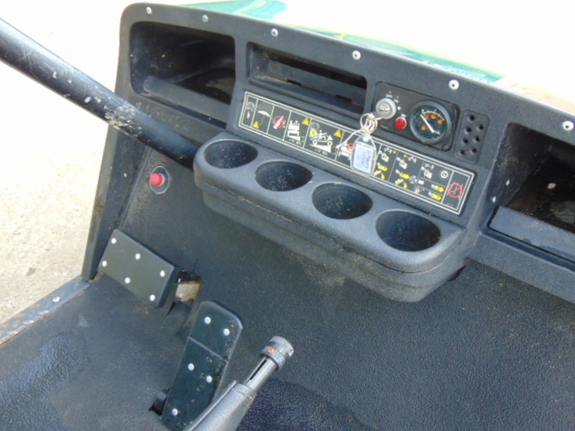 Cushman Shuttle 2 Petrol Golf Buggy - Image 14 of 17