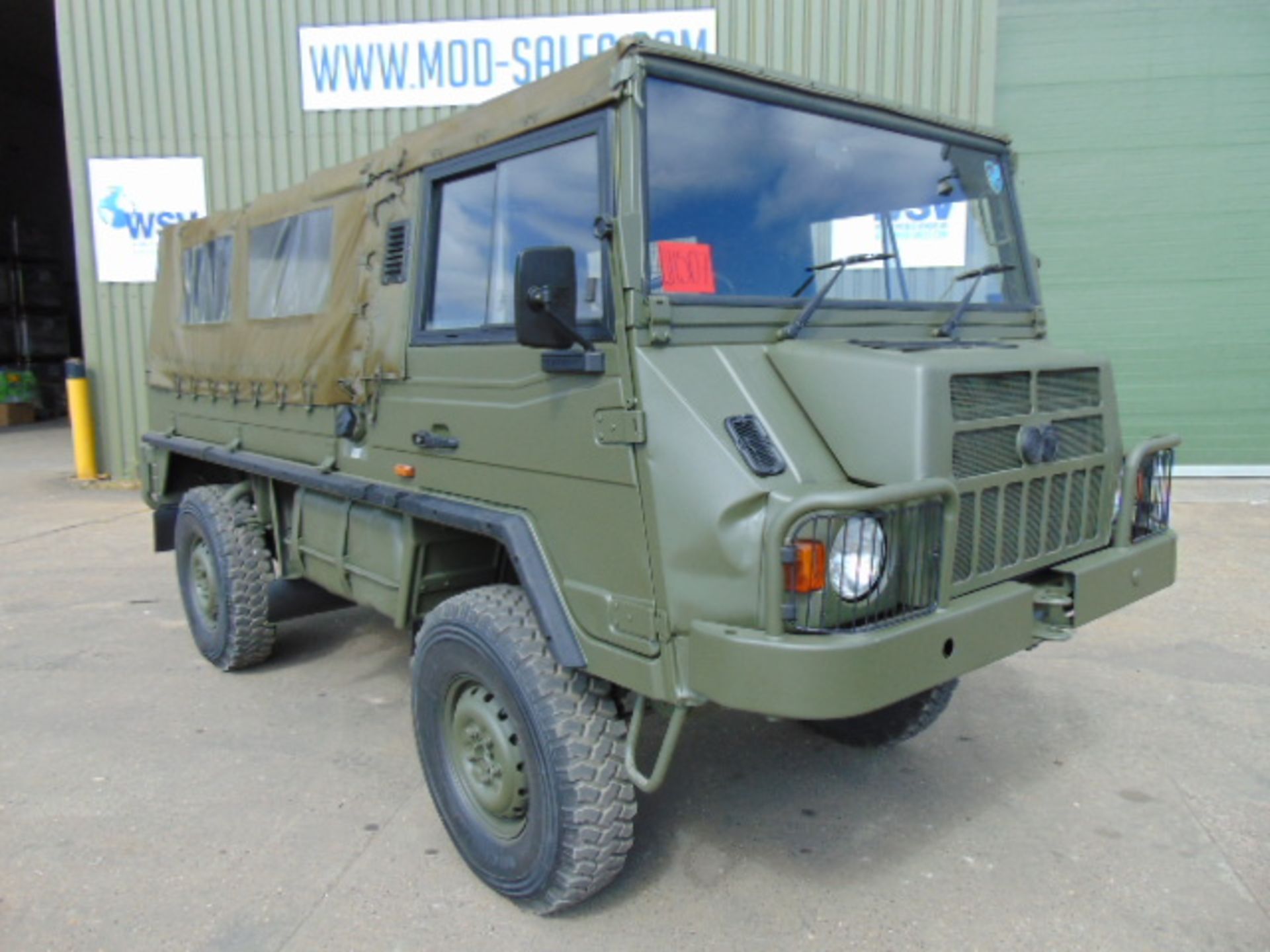 Pinzgauer 716 4X4 Soft Top - Image 2 of 31