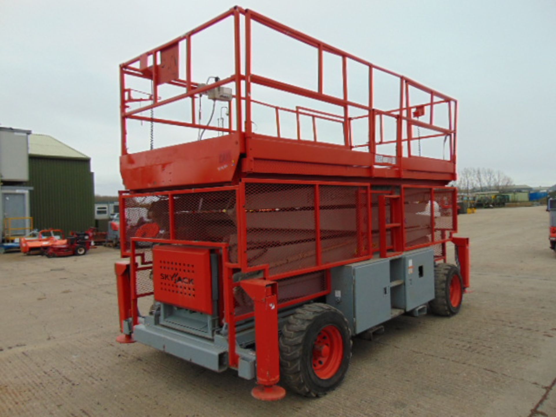 SkyJack SJ9250 Rough Terrain 17.2m Diesel Scissor Lift - Image 6 of 24