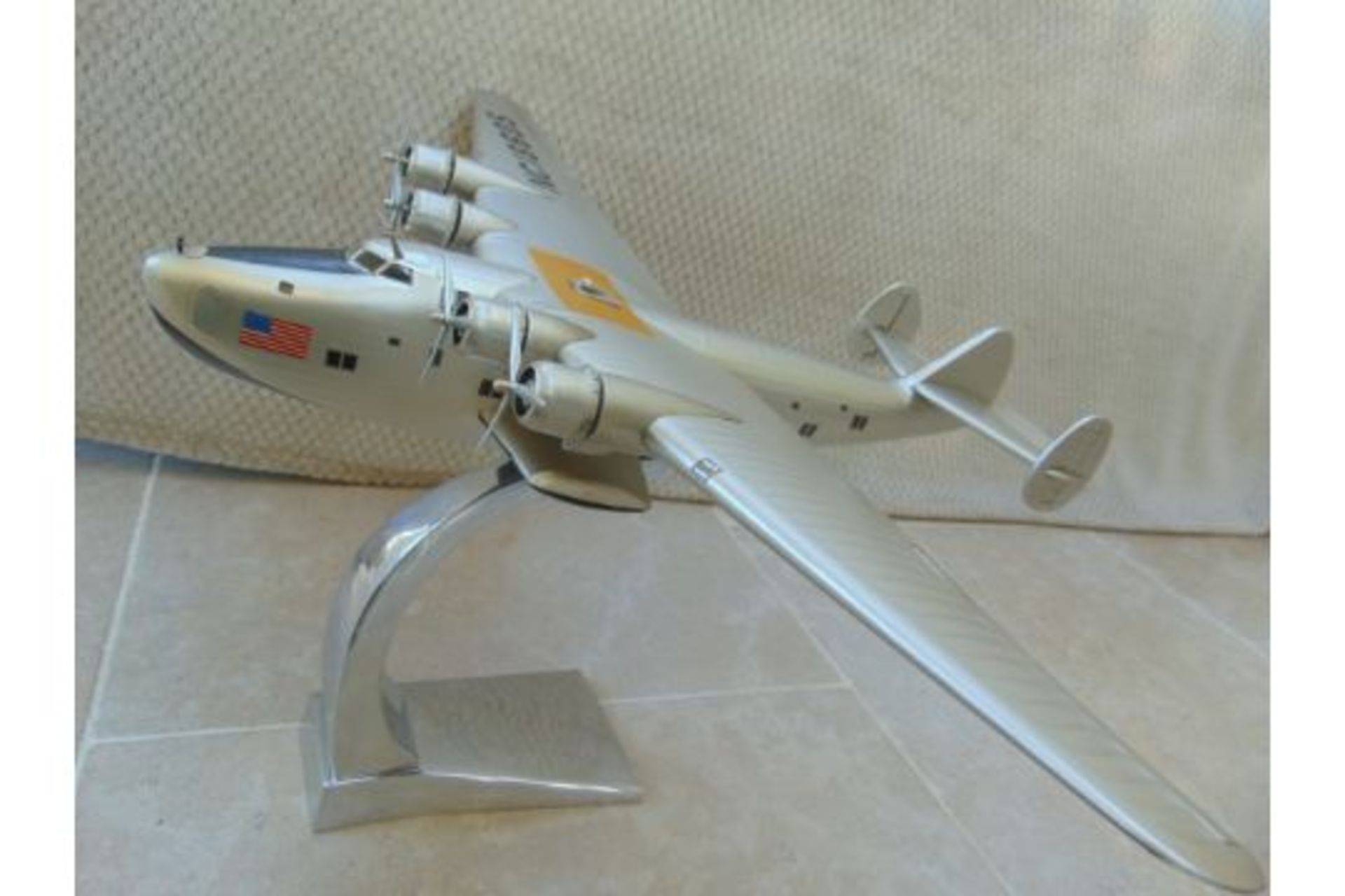 SUPERB SCALE MODEL OF THE BOEING 314 DIXIE CLIPPER - Image 5 of 24