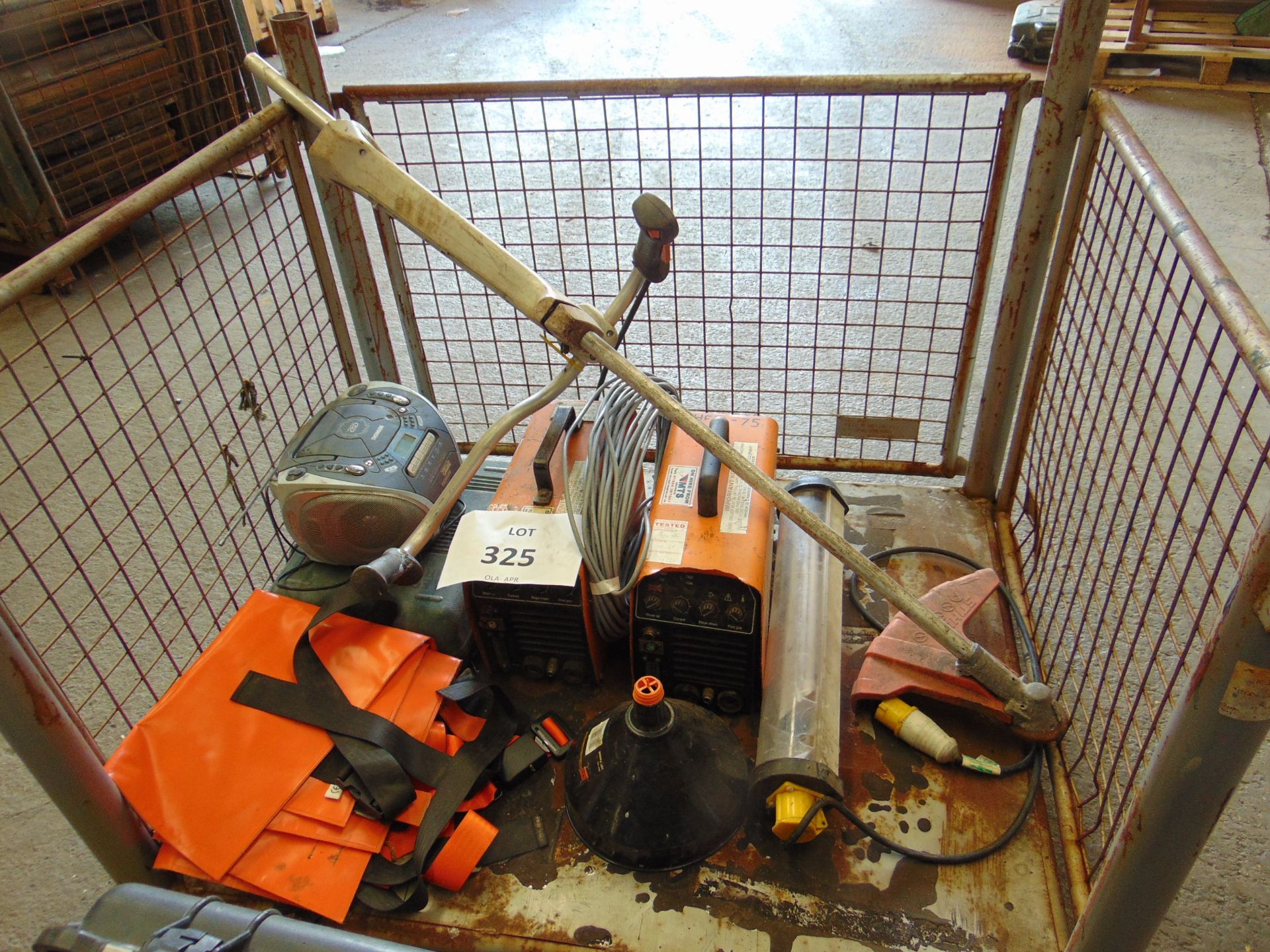 2X NEWARC WELDERS, WORK LIGHT TOOLS ETC