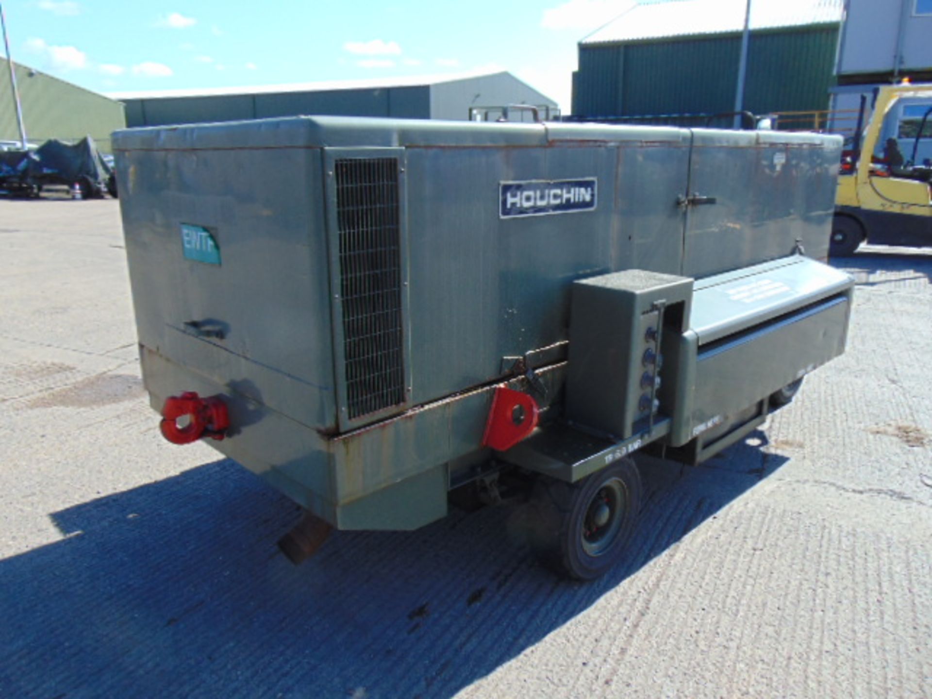 Houchin Twin Axle 60 KVA 48KW Aircraft Ground Power Unit c/w Cummins Engine - Image 6 of 21