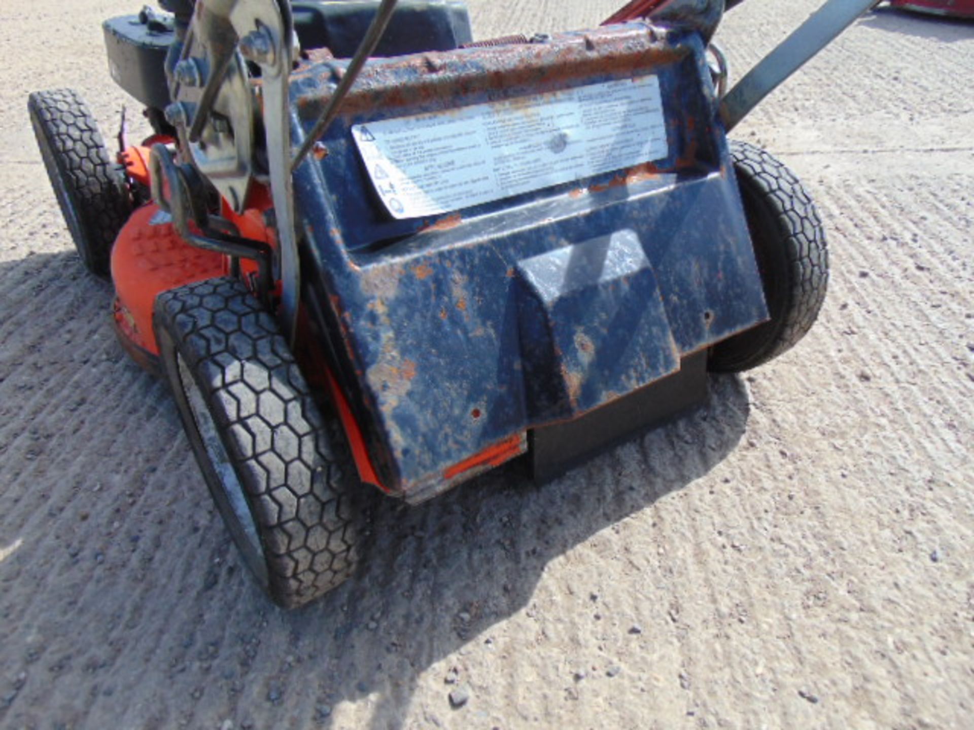 Kubota W821-Pro Lawn Mower - Image 4 of 7