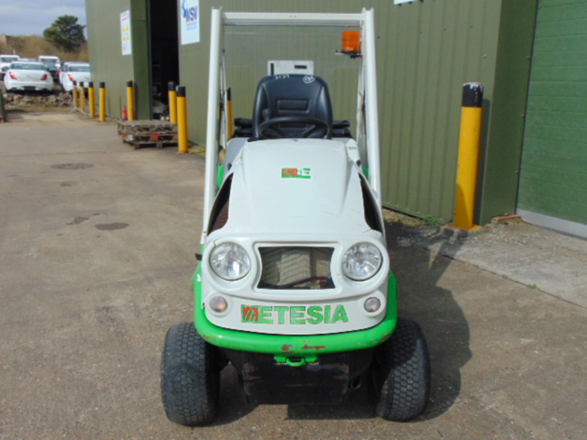 2011 Etesia Hydro 100D BPHP Ride on Mower ONLY 657 HOURS! - Image 3 of 27