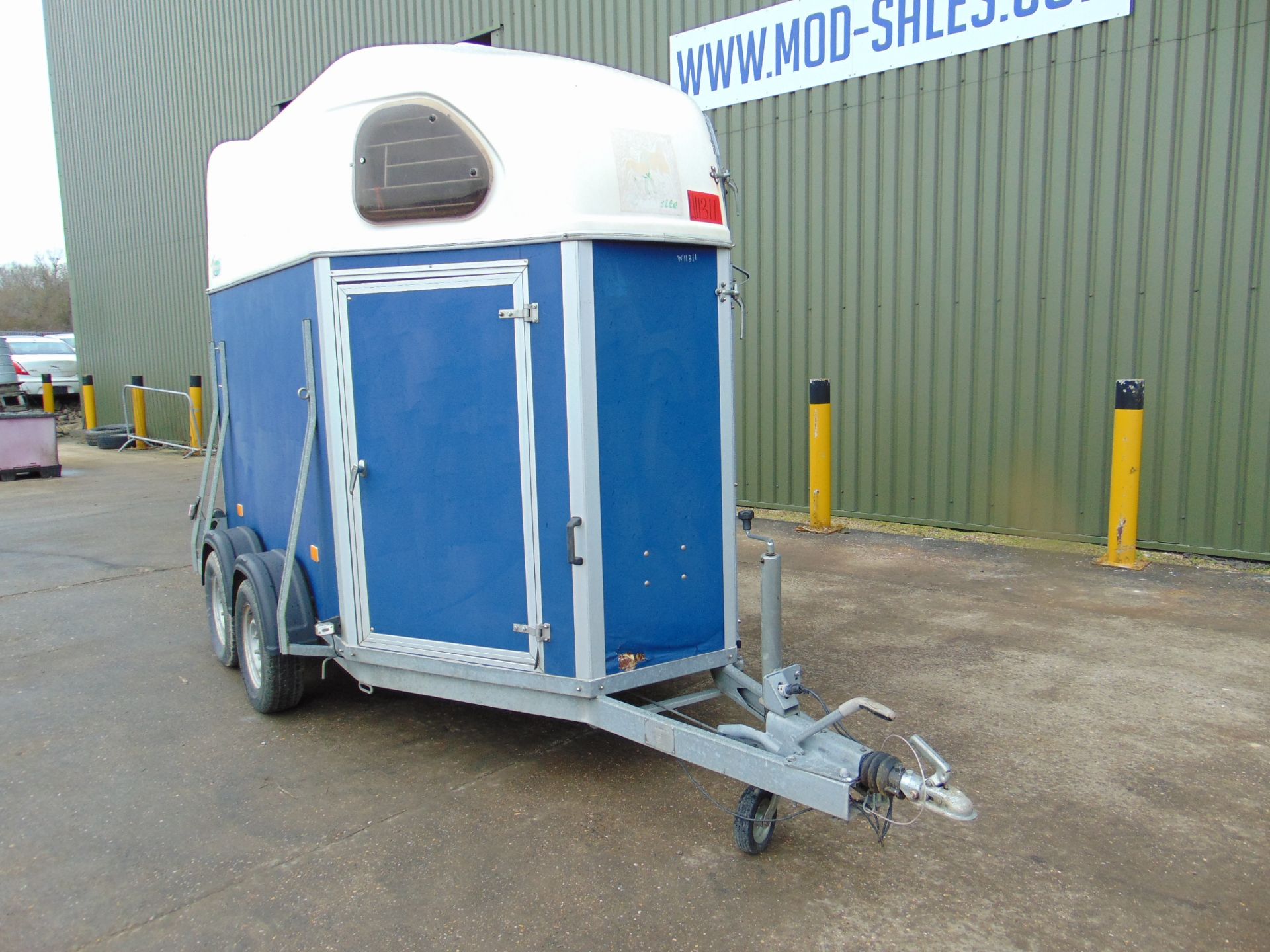 Sluis Twin Horsebox Trailer - Image 19 of 20