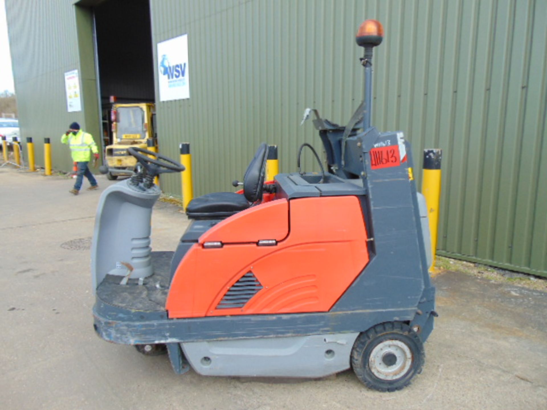 2011 Hako Jonas 1200 V Ride On Gas Sweeper ONLY 3,288 Hours! - Image 4 of 15