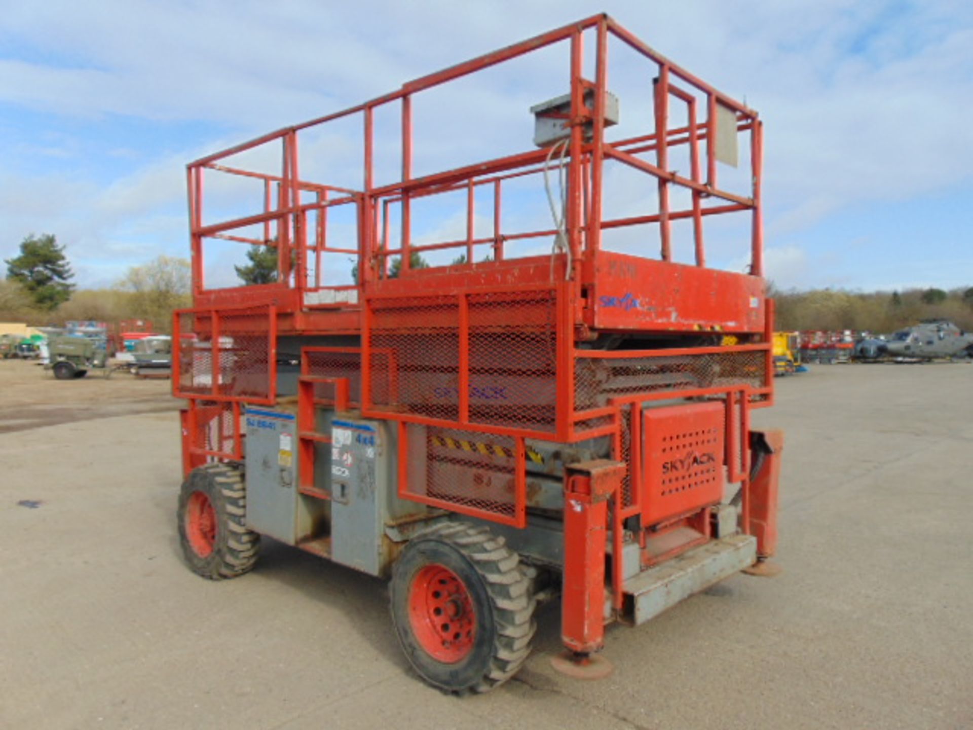 SkyJack SJ8841 Rough Terrain 14.5m Diesel Scissor Lift - Image 5 of 26