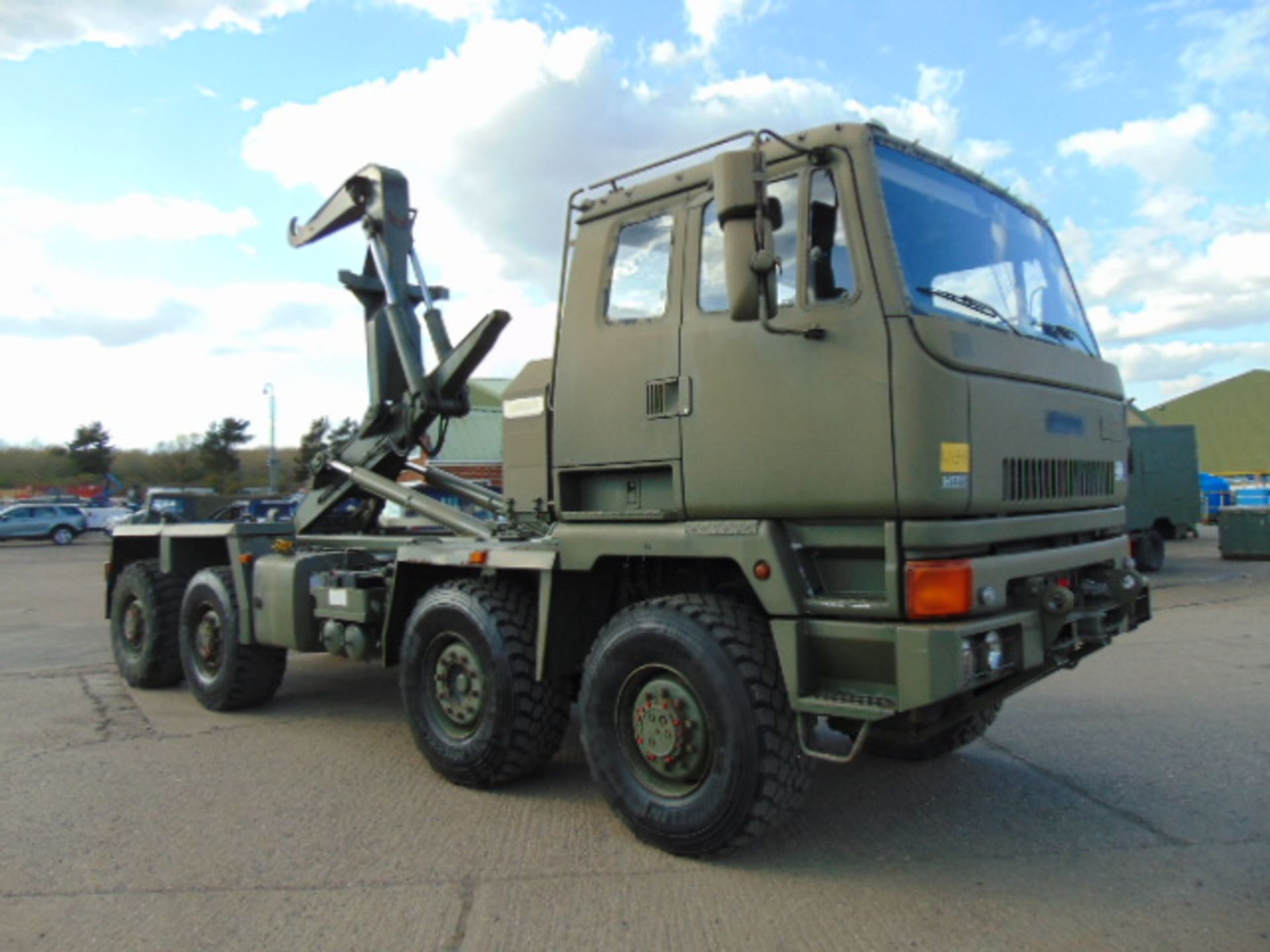 DAF 8x6 DROPS Multilift LHD Hook Loader