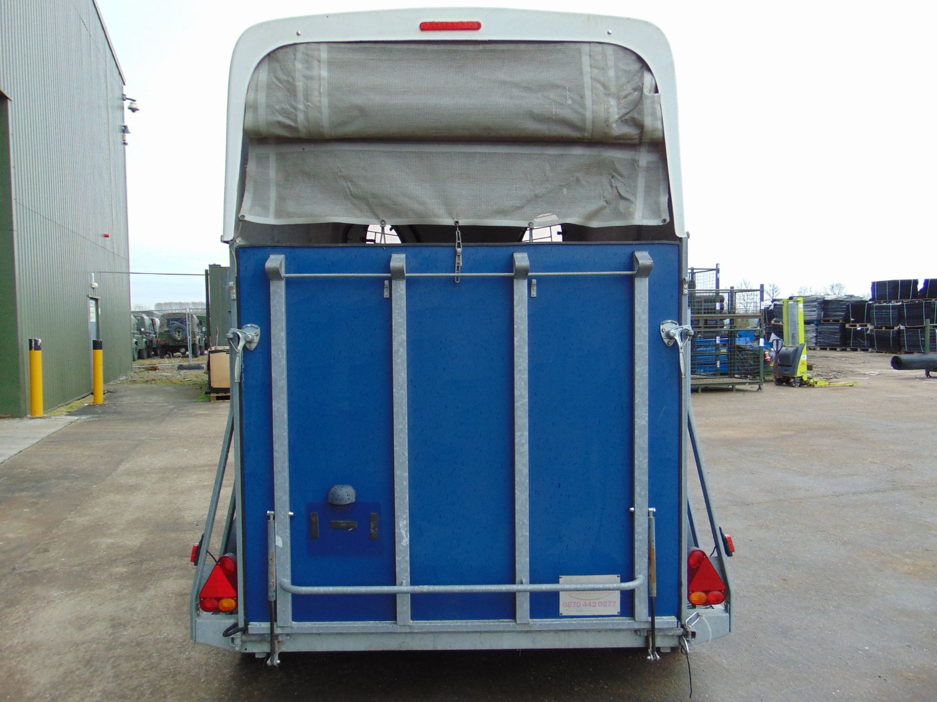 Sluis Twin Horsebox Trailer - Image 15 of 20