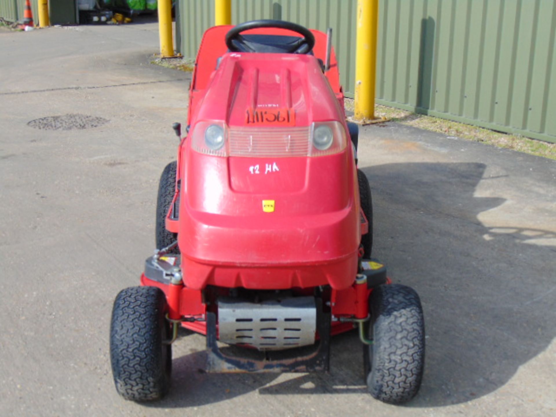 Countax Ride On Mower c/w grass collector ONLY 193 HOURS! - Image 3 of 20