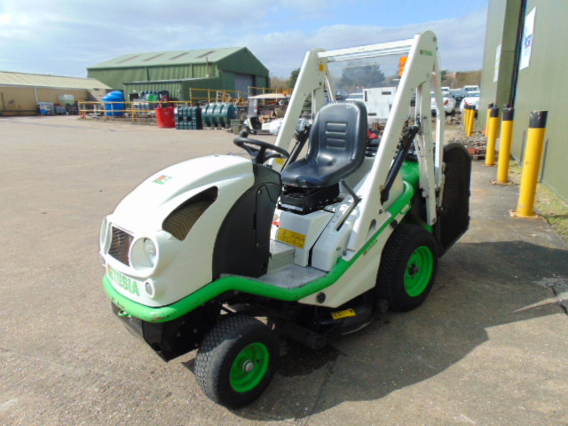 2011 Etesia Hydro 100D BPHP Ride on Mower ONLY 657 HOURS! - Image 4 of 27