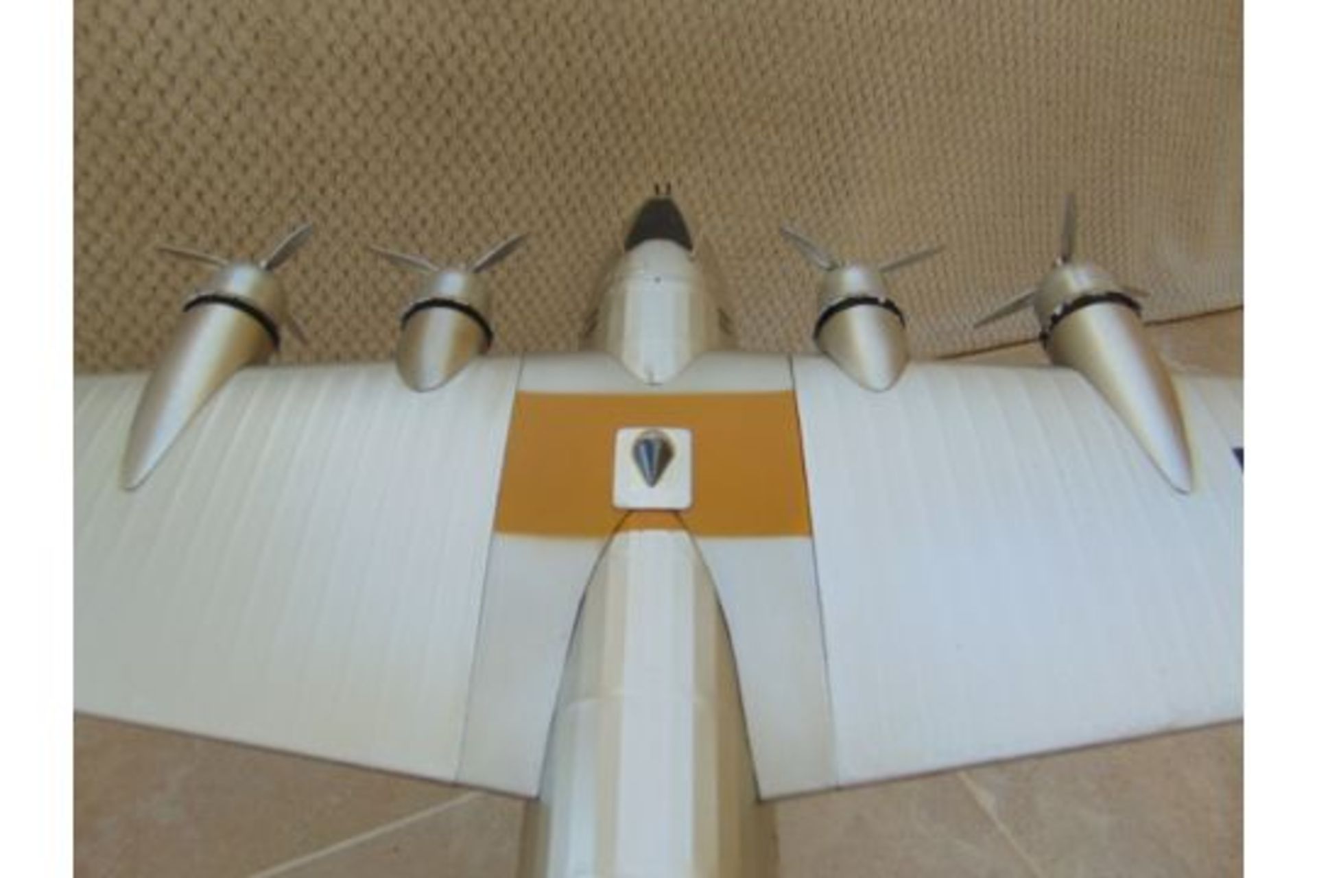 SUPERB SCALE MODEL OF THE BOEING 314 DIXIE CLIPPER - Image 21 of 24