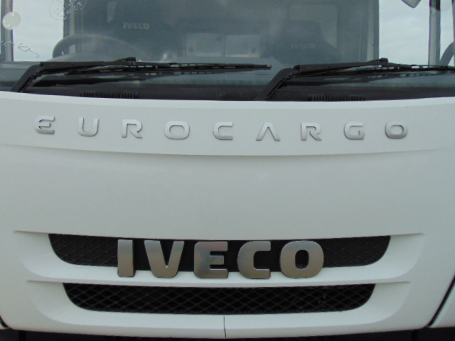 2011 Iveco Eurocargo 100E18 Day Cab Box Van 4x2 3.9L Diesel - Prison/Secure Transport Vehicle - Bild 17 aus 24