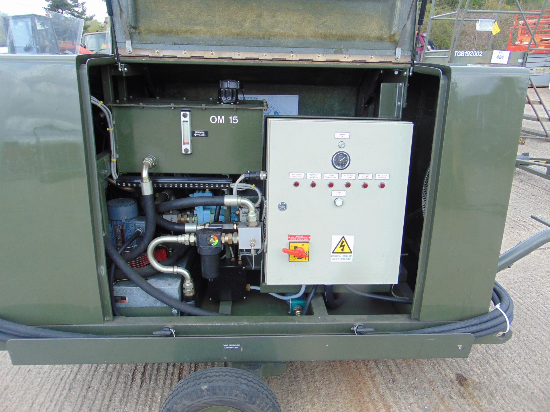 ADE-HML LTD HST MK18 (HTE240) HYDRAULIC POWER TROLLEY - Image 4 of 8