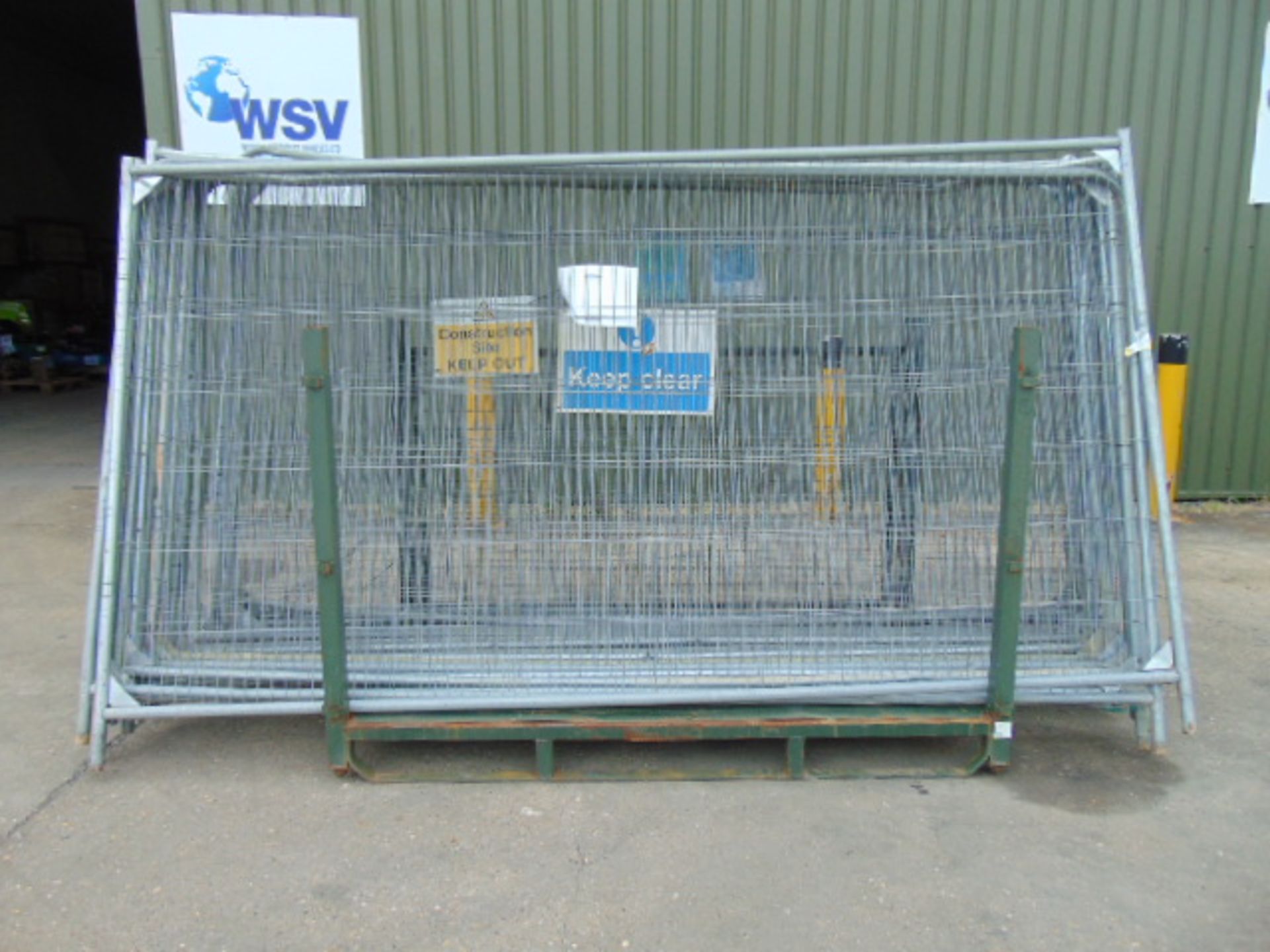 15 x Heras Style Fencing Panels 3.5m x 2m galvanized c/w with feet