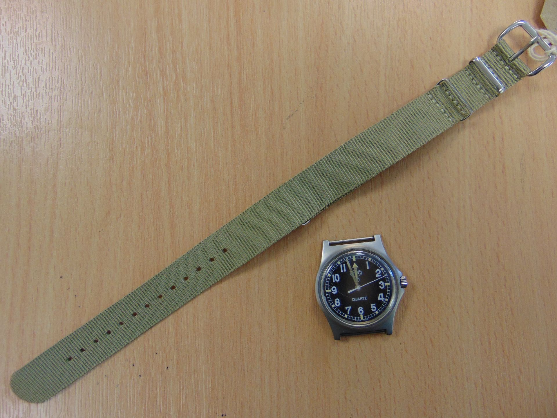 VERY NICE CWC W10 SERVICE WATCH WATER PROOF TO 5 ATM NATO MARKED DATED 2006 - Image 11 of 12
