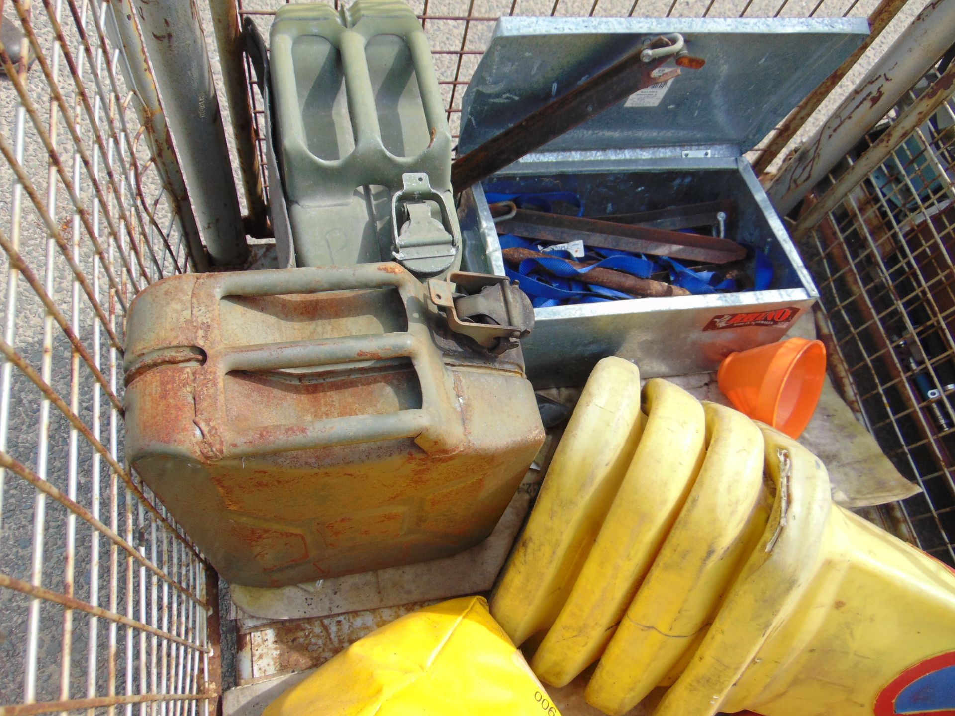 TRAFFIC CONES, JERRY CANS, STRAPS, SPILL KITS ETC - Image 4 of 6