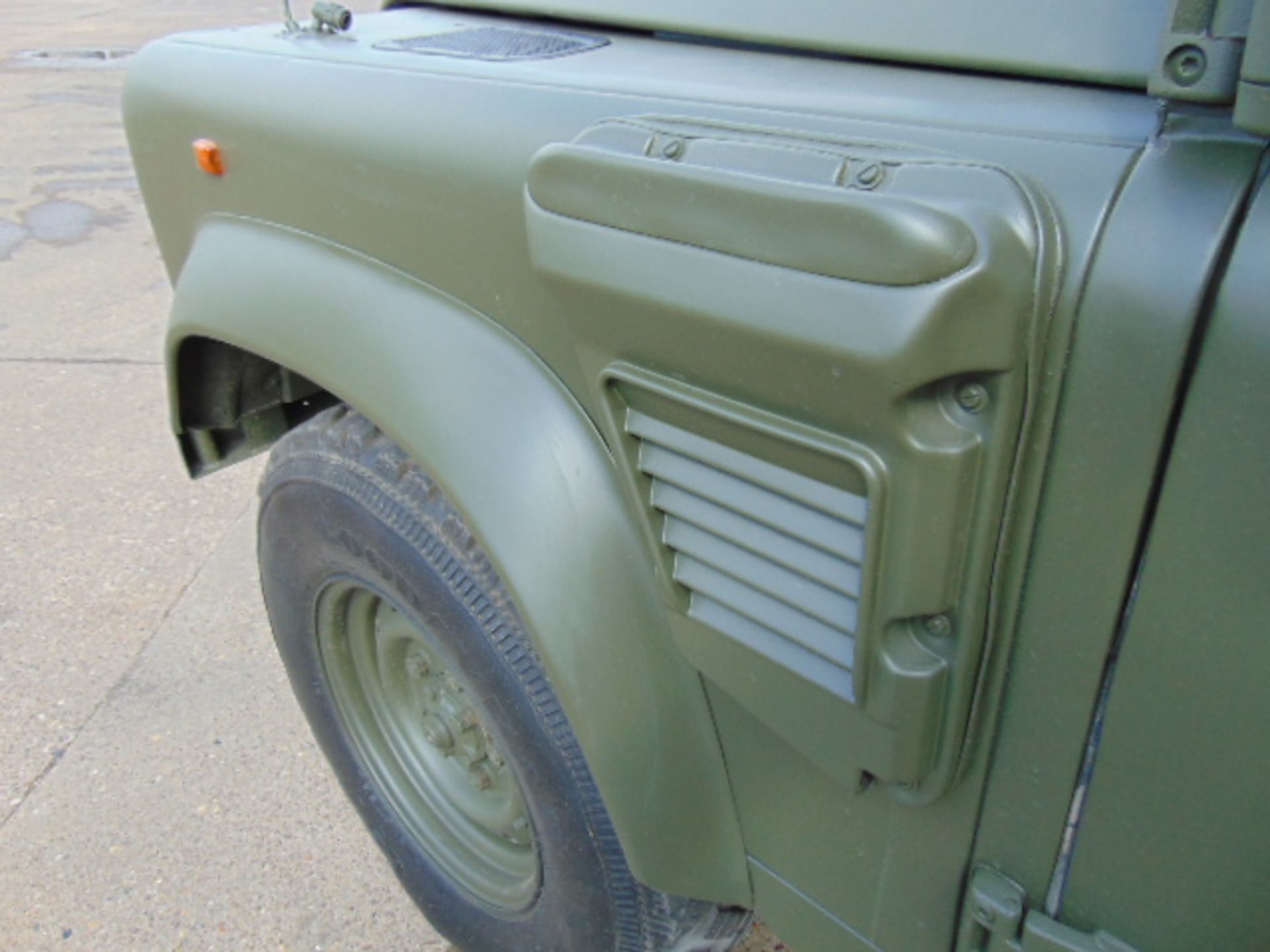 1998 Land Rover Wolf 110 Hard Top with Remus upgrade - Image 15 of 32