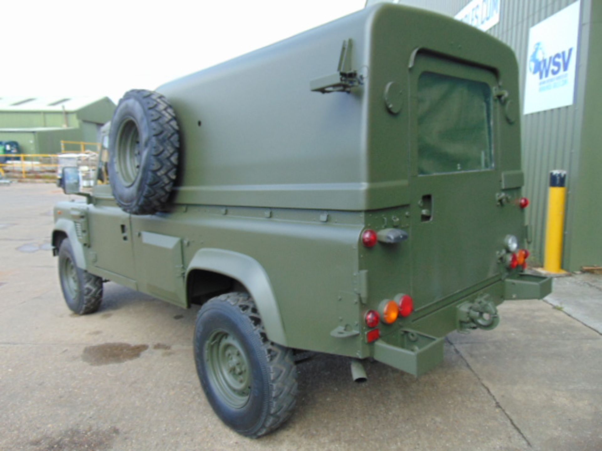 1998 Land Rover Wolf 110 Hard Top with Remus upgrade - Image 7 of 32
