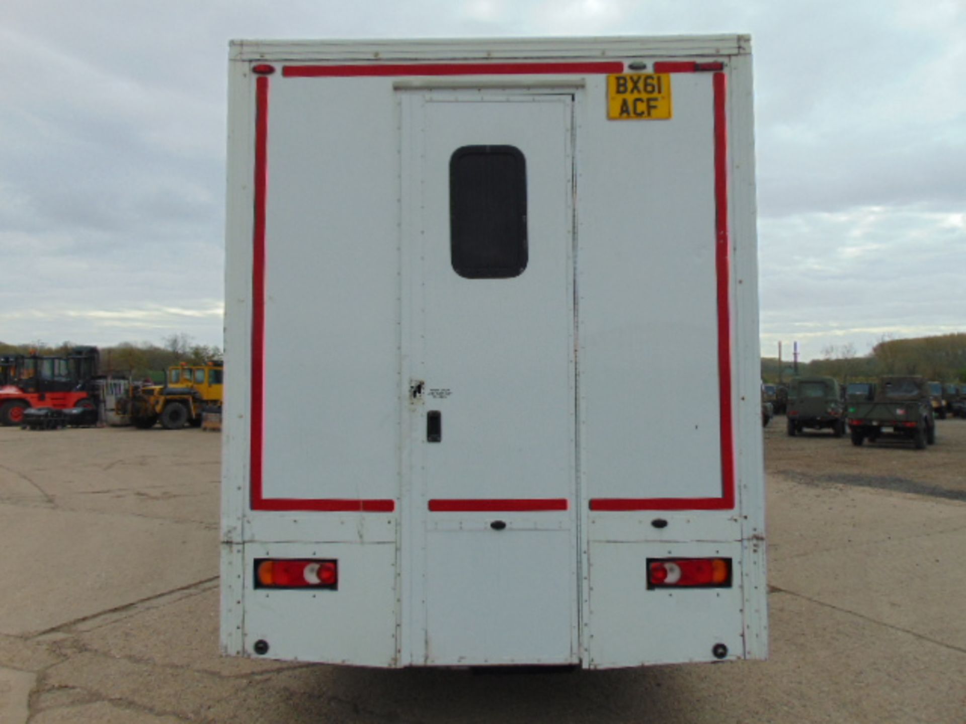 2011 Iveco Eurocargo 100E18 Day Cab Box Van 4x2 3.9L Diesel - Prison/Secure Transport Vehicle - Bild 6 aus 24