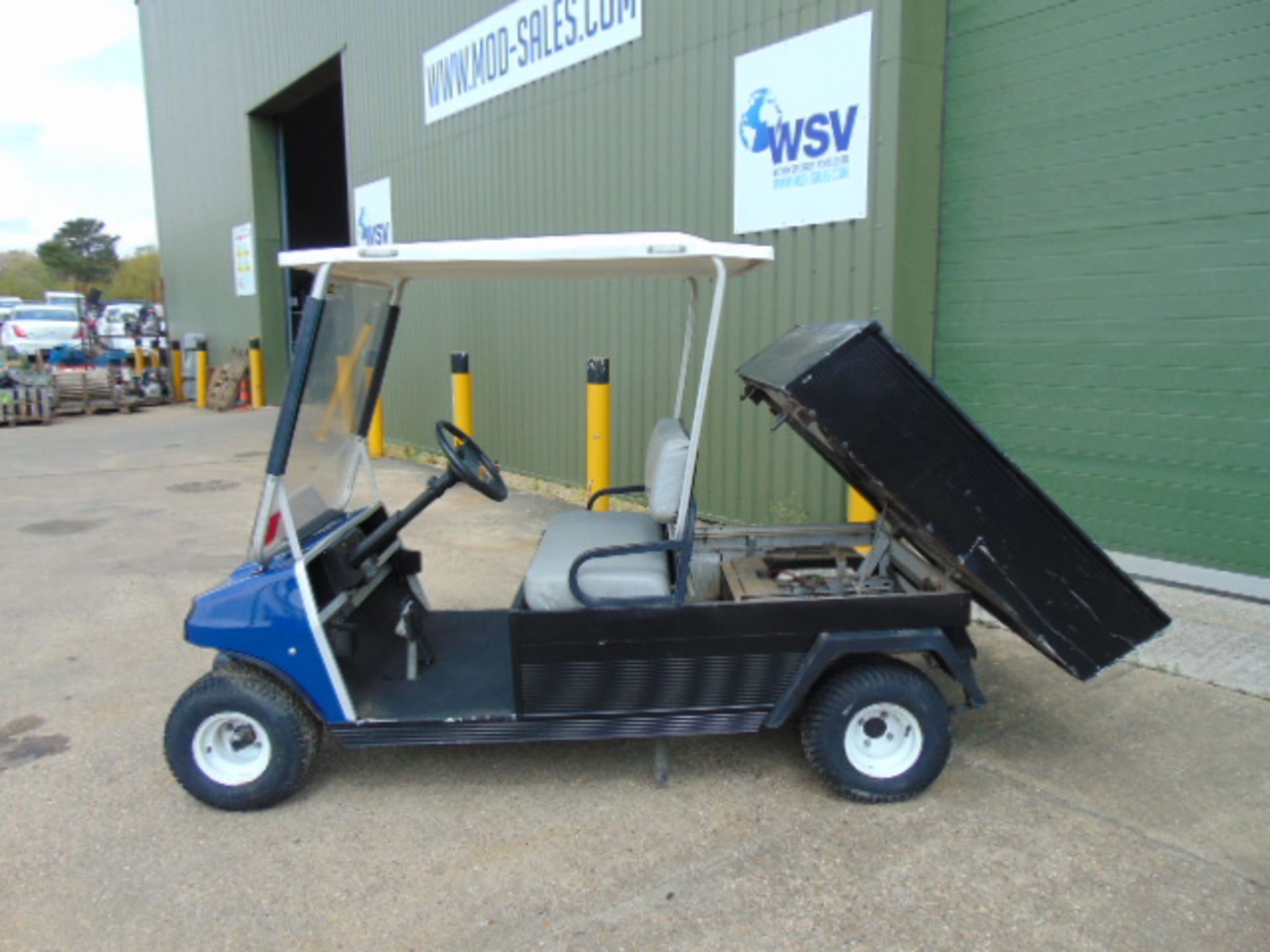 Club Car 2 Seater Golf Buggy / Estate Vehicle C/W Tipping Rear Body - Image 9 of 13