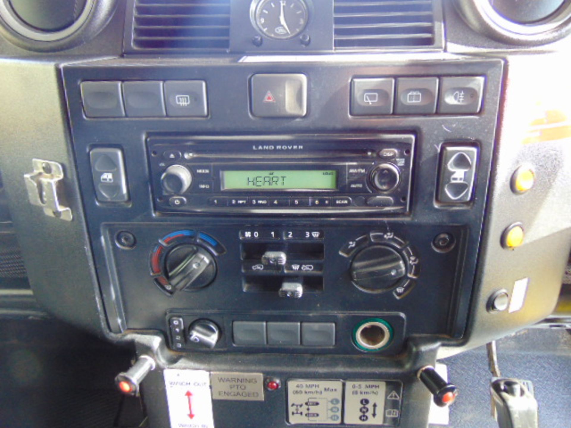 2011 Land Rover Defender 110 Puma hardtop 4x4 Utility vehicle (mobile workshop) - Image 30 of 36